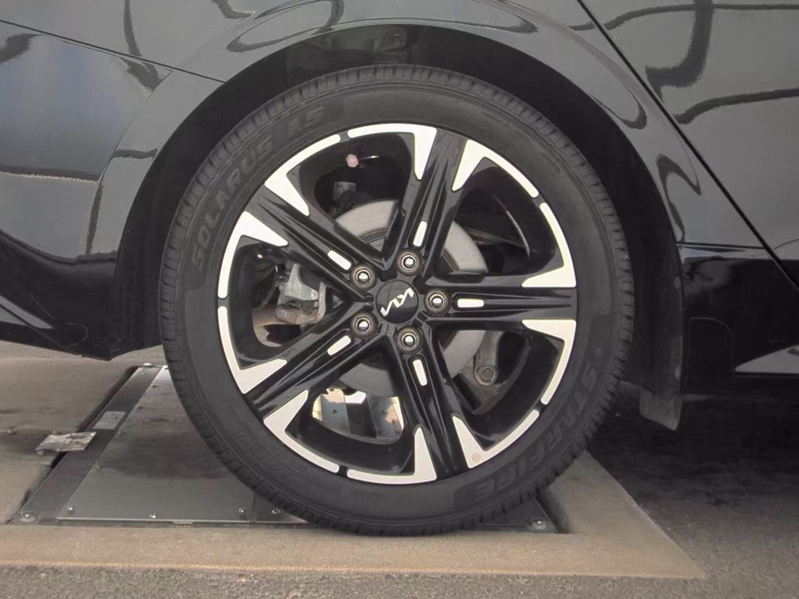 2024 Kia K5 GT-Line FWD