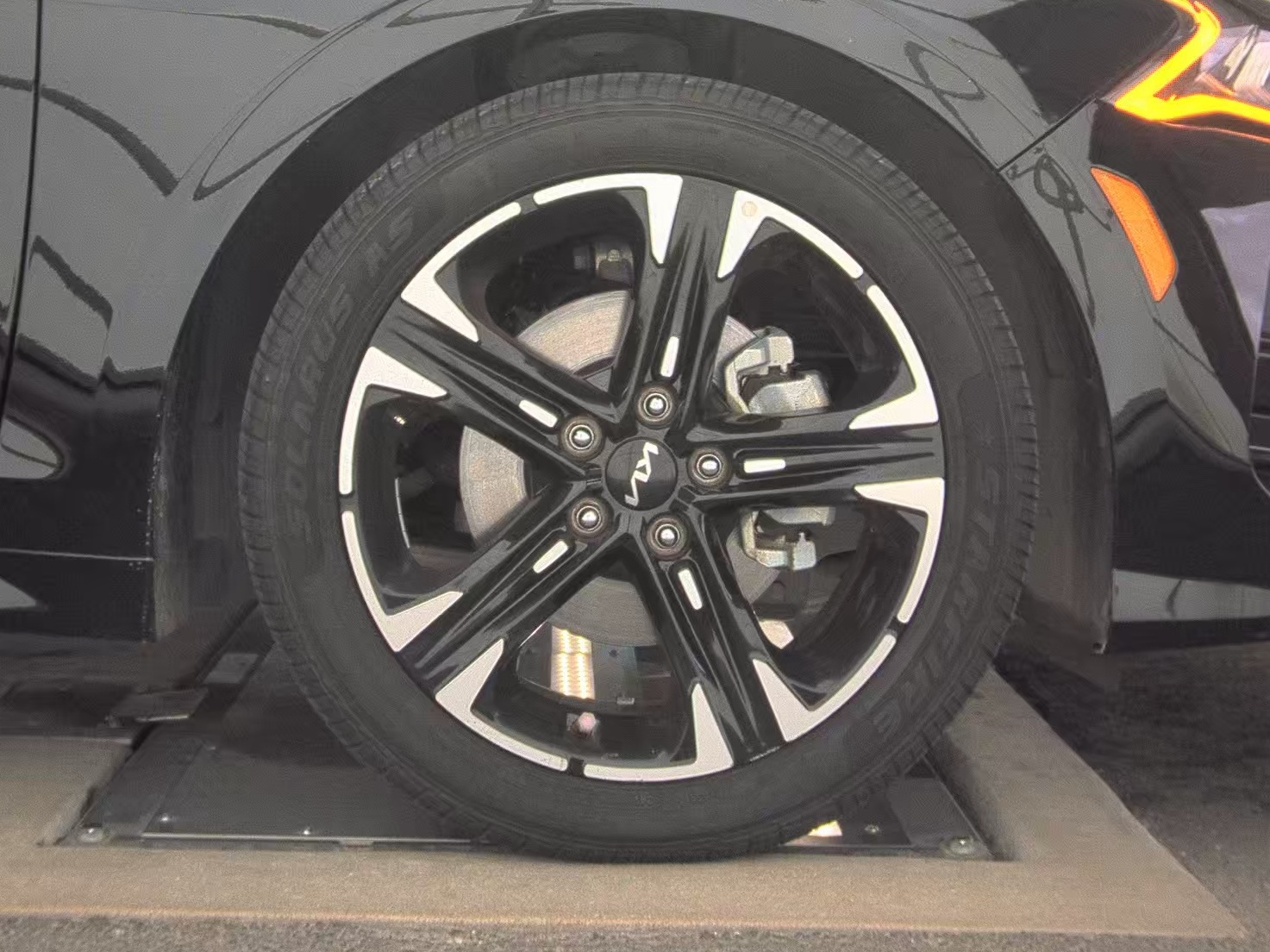 2024 Kia K5 GT-Line FWD