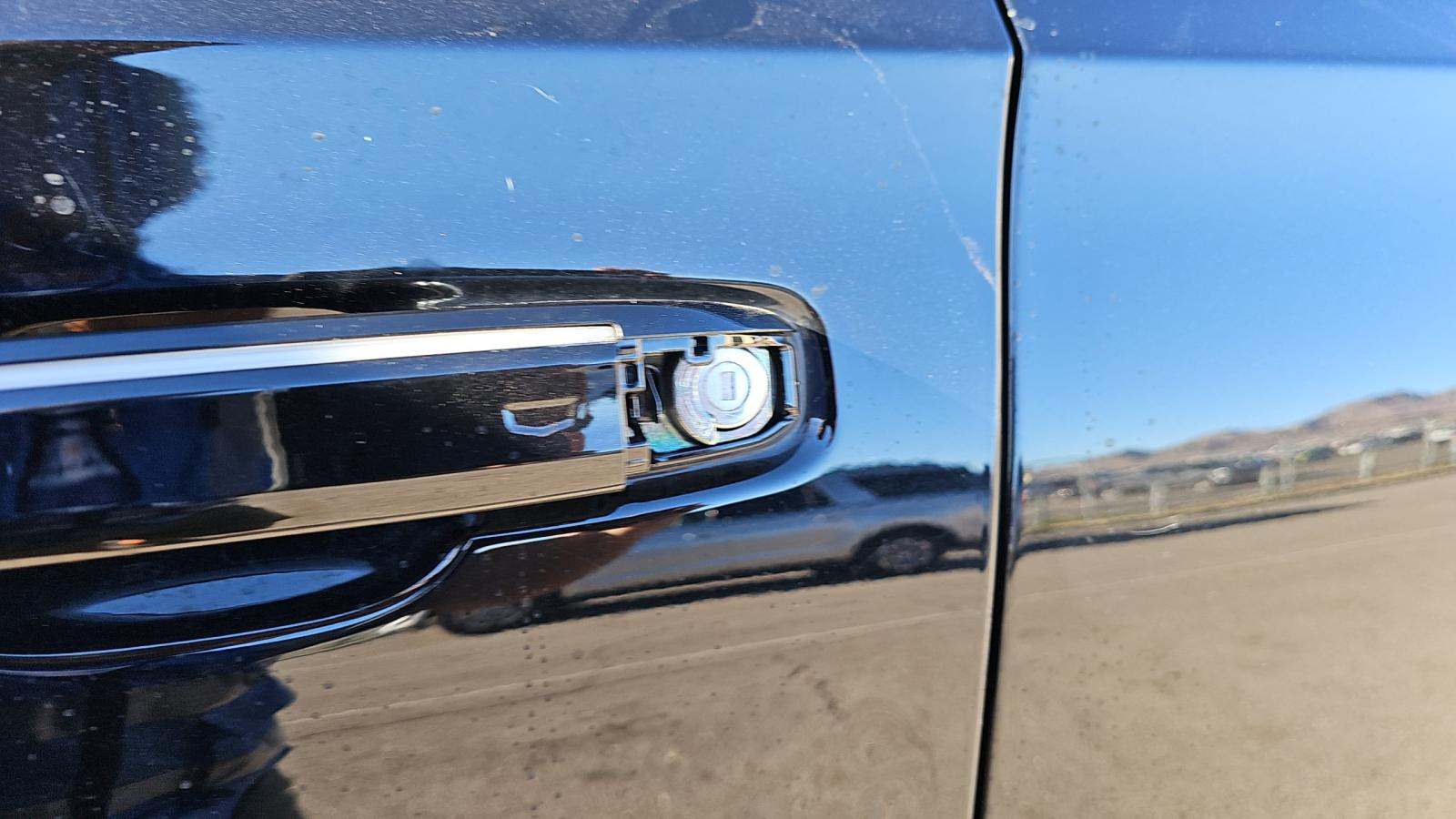 2023 Cadillac Escalade ESV Sport AWD