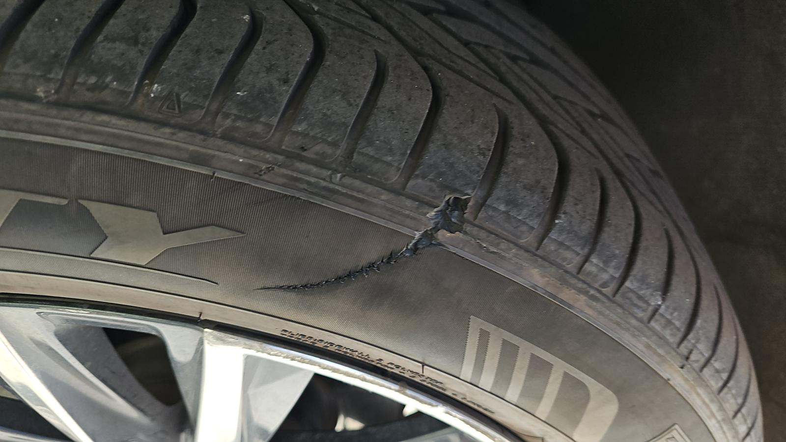 2023 Cadillac Escalade ESV Sport AWD