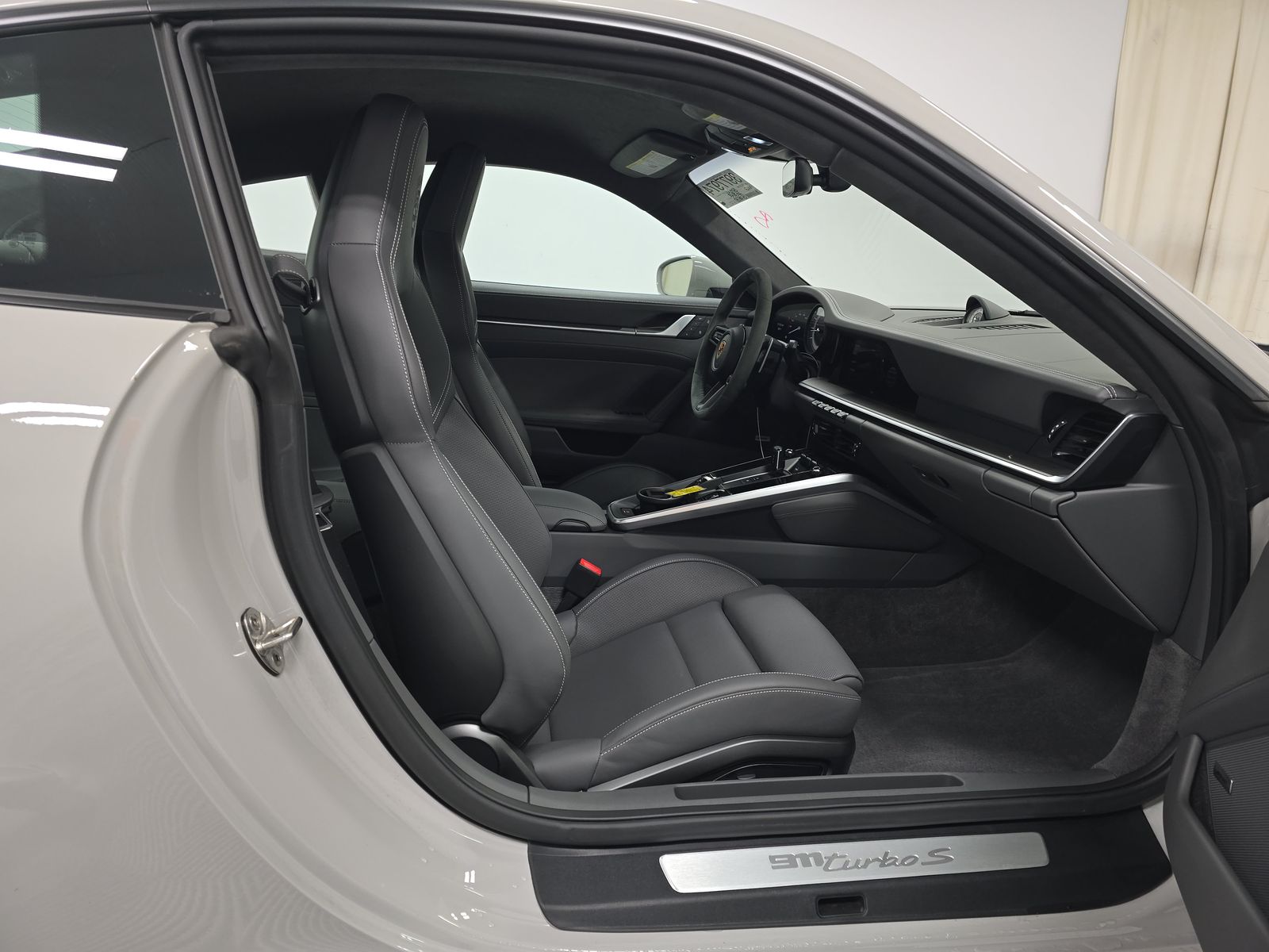 2024 Porsche 911 Turbo S AWD