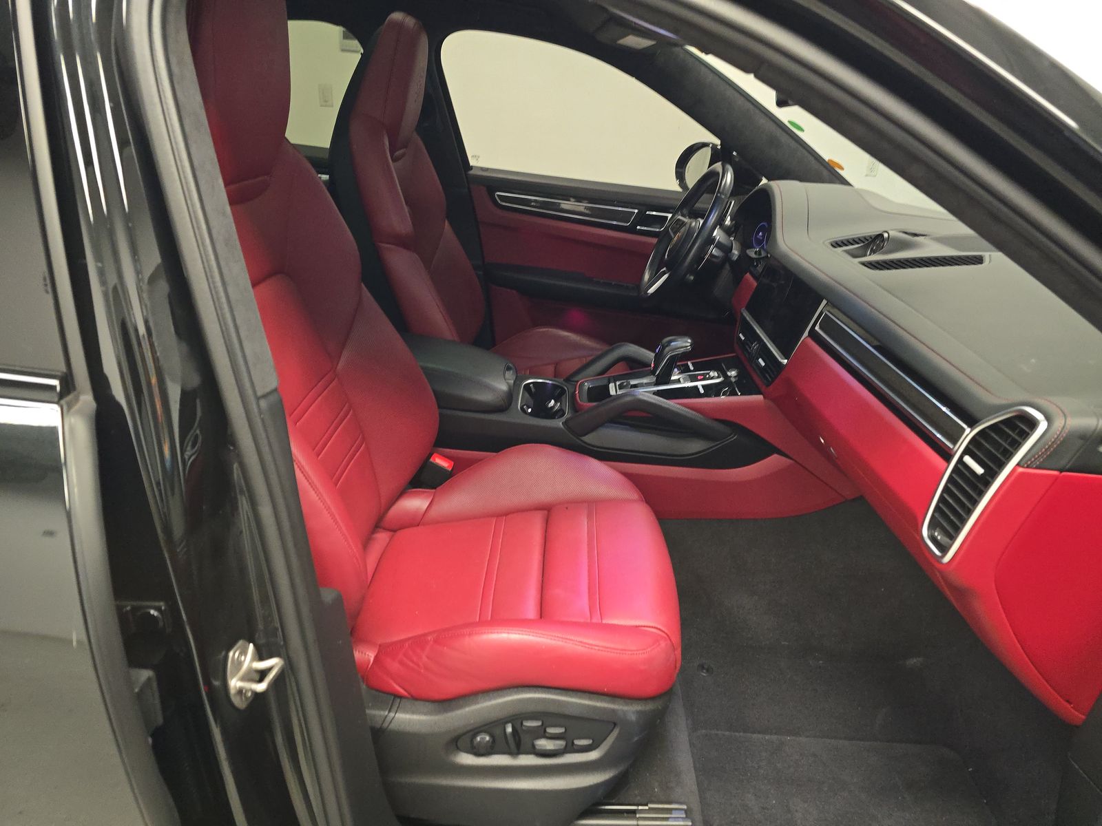 2023 Porsche Cayenne GTS AWD