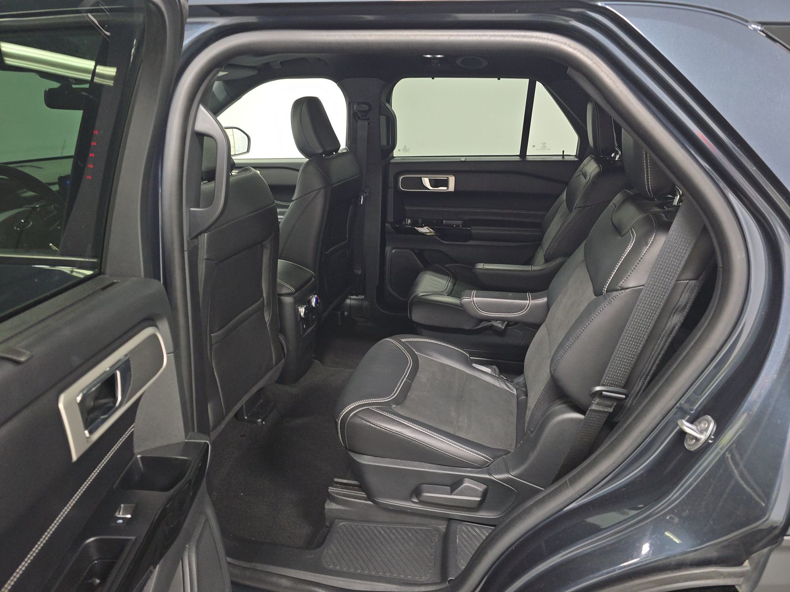 2022 Ford Explorer ST AWD