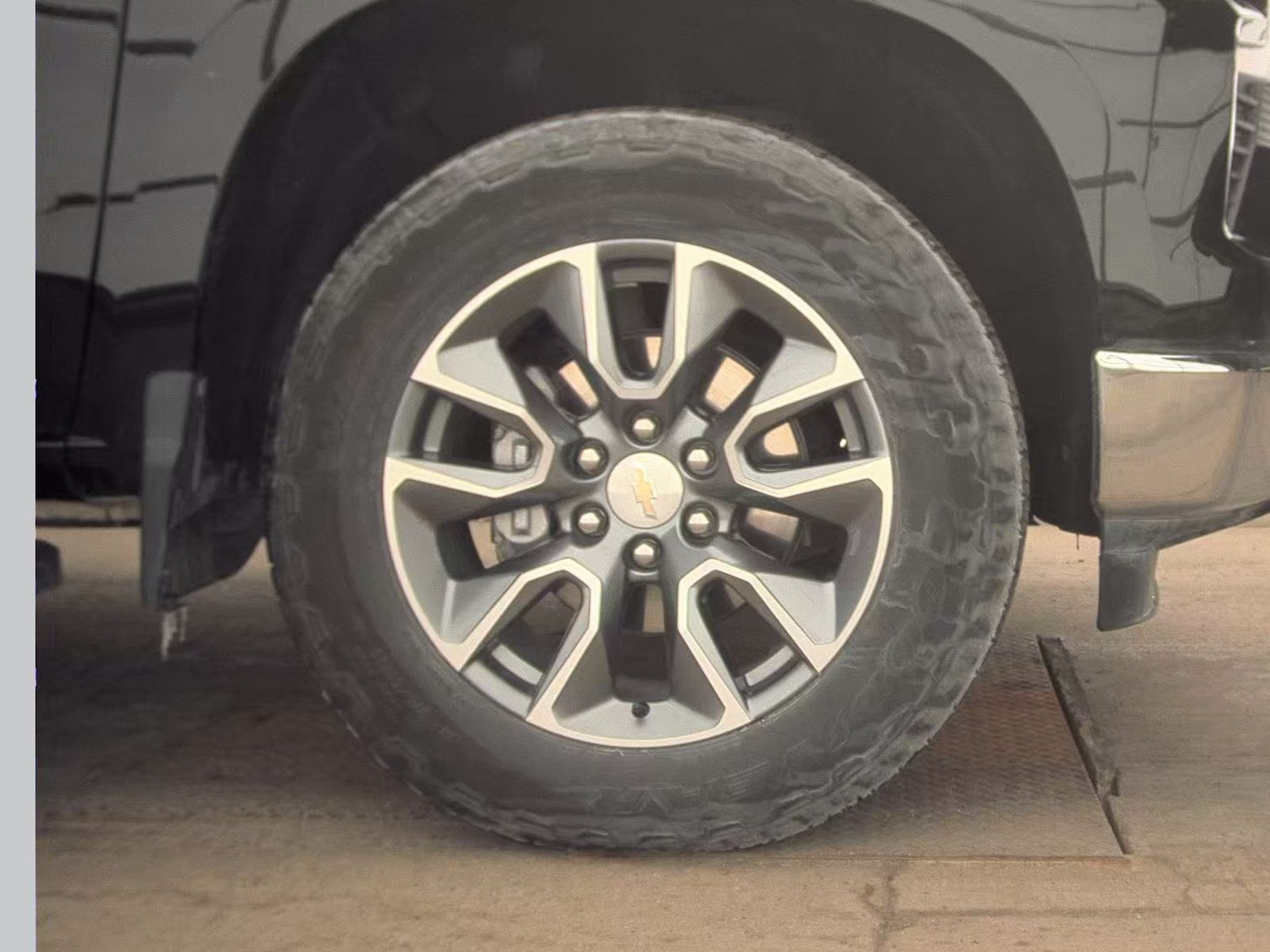 2024 Chevrolet Silverado 1500 LT AWD