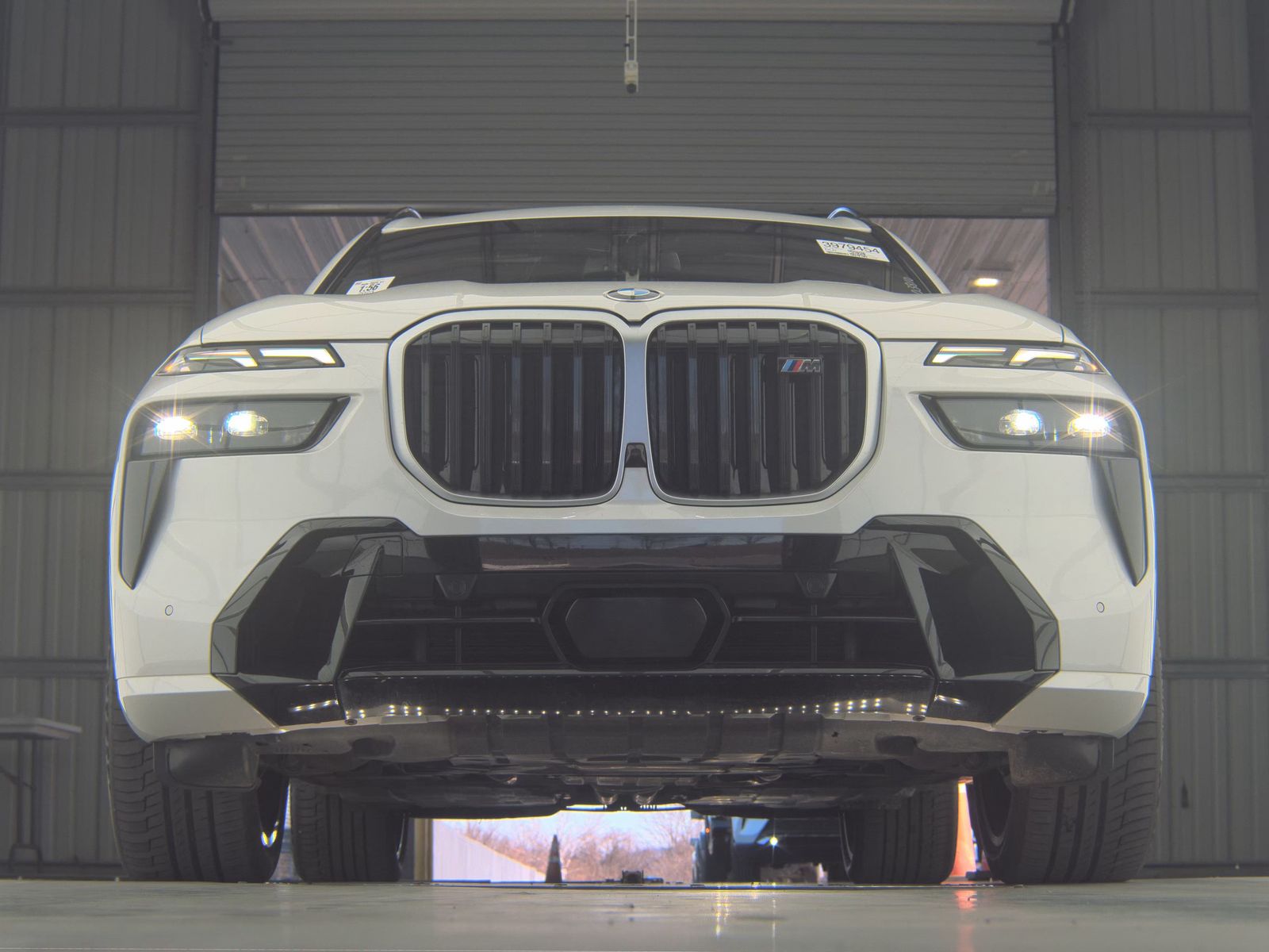 2023 BMW X7 M60i AWD