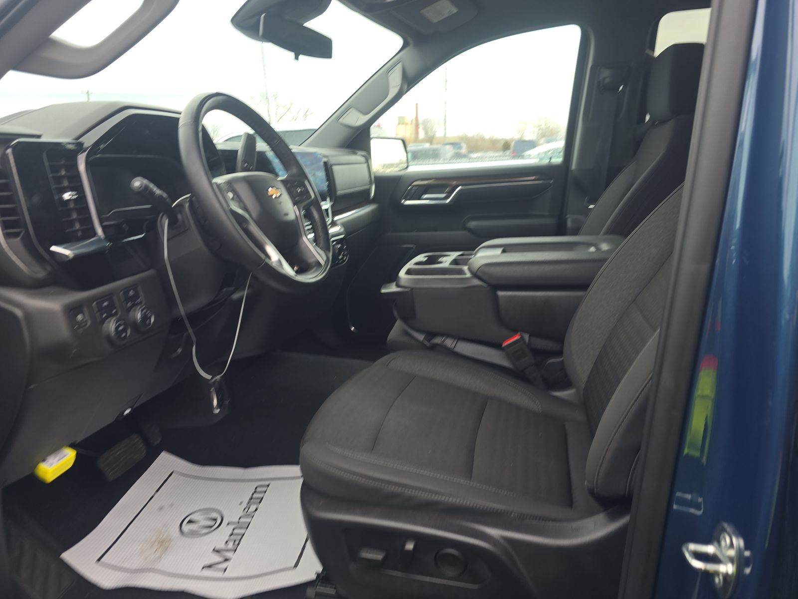 2024 Chevrolet Silverado 1500 LT AWD