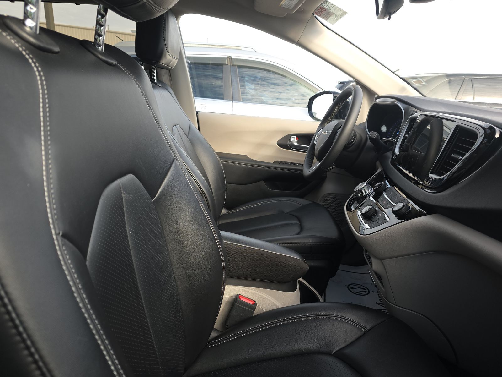 2024 Chrysler Pacifica Touring L FWD