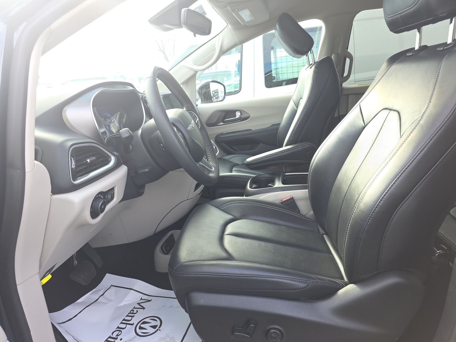 2024 Chrysler Pacifica Touring L FWD