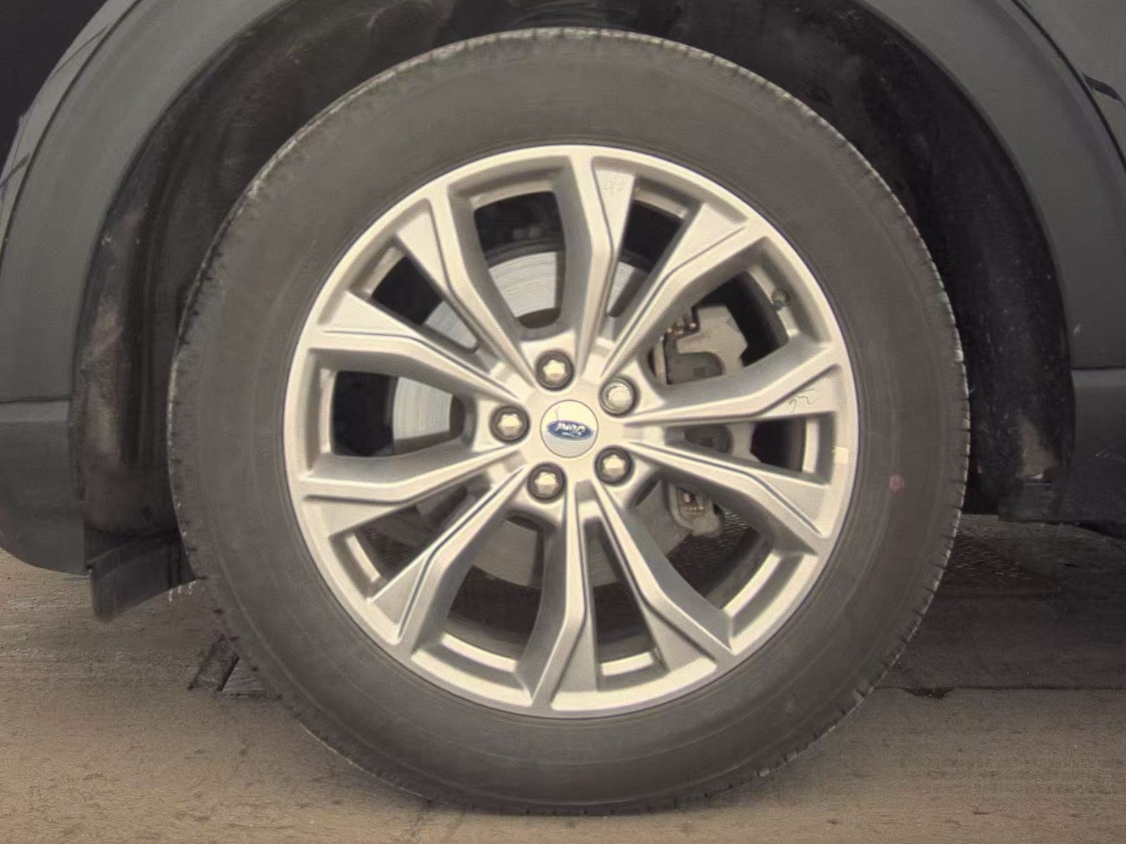 2023 Ford Explorer XLT AWD