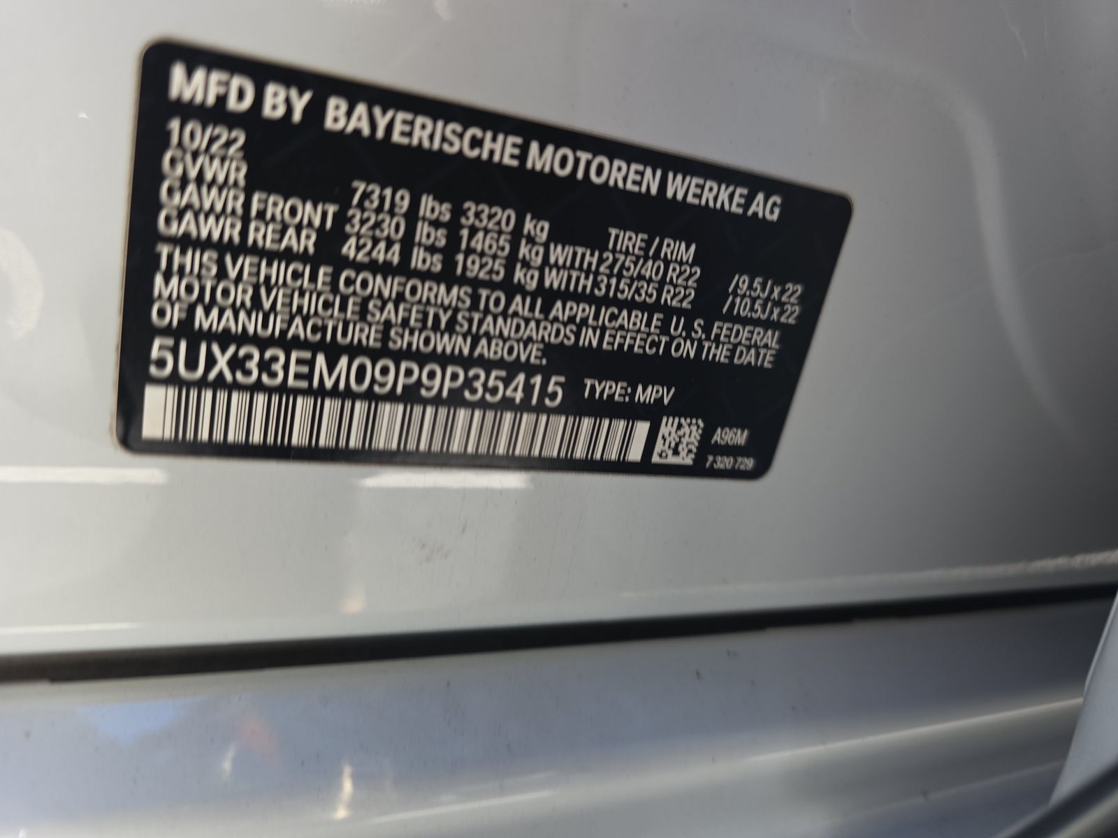 2023 BMW X7 M60i AWD