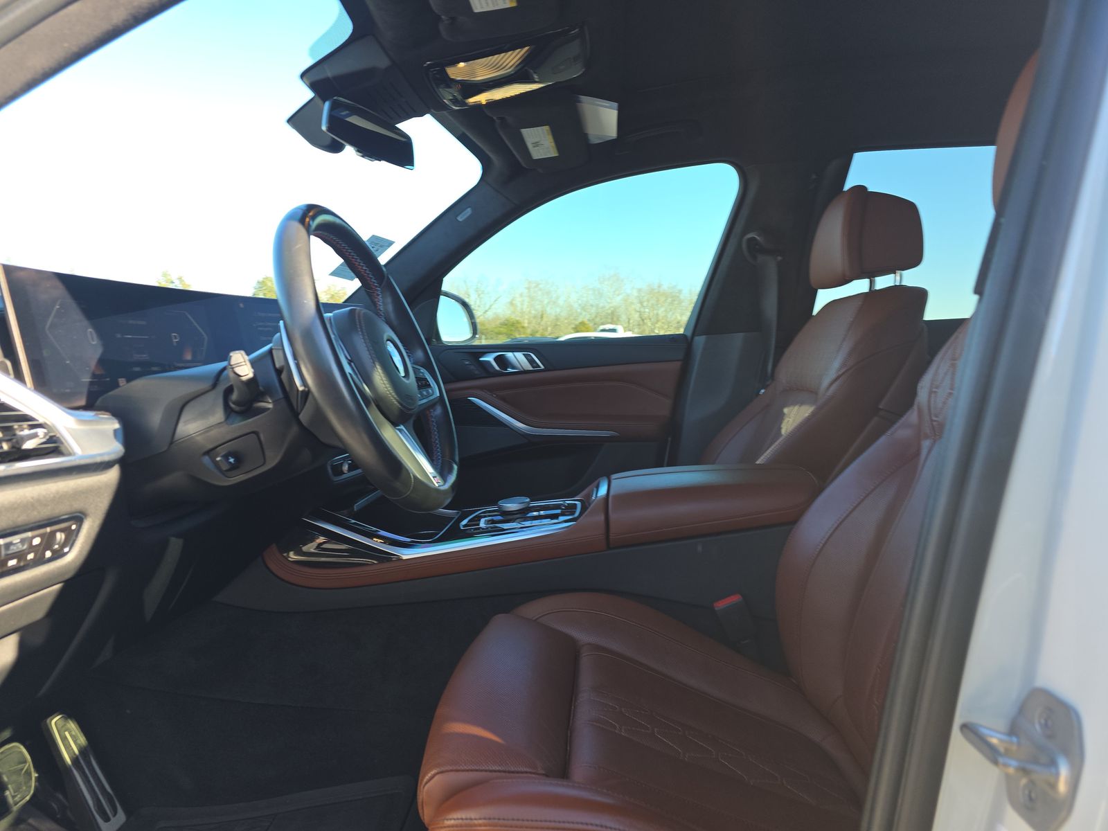 2023 BMW X7 M60i AWD