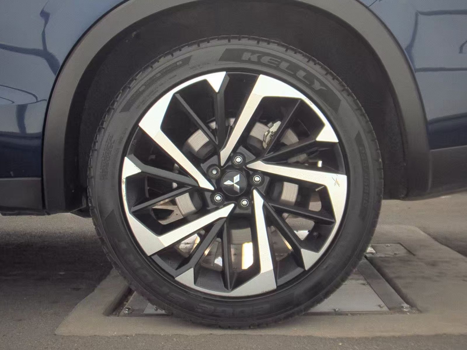 2024 Mitsubishi Outlander SE Black Edition FWD