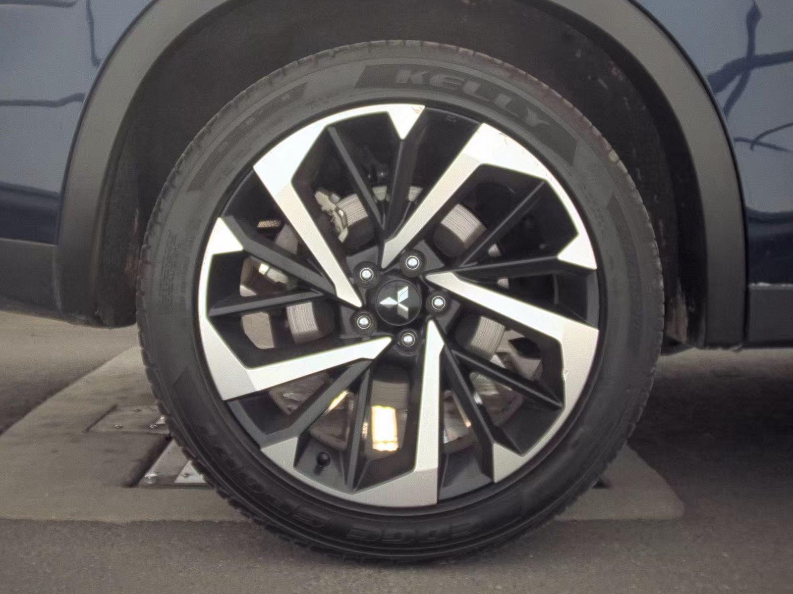 2024 Mitsubishi Outlander SE Black Edition FWD