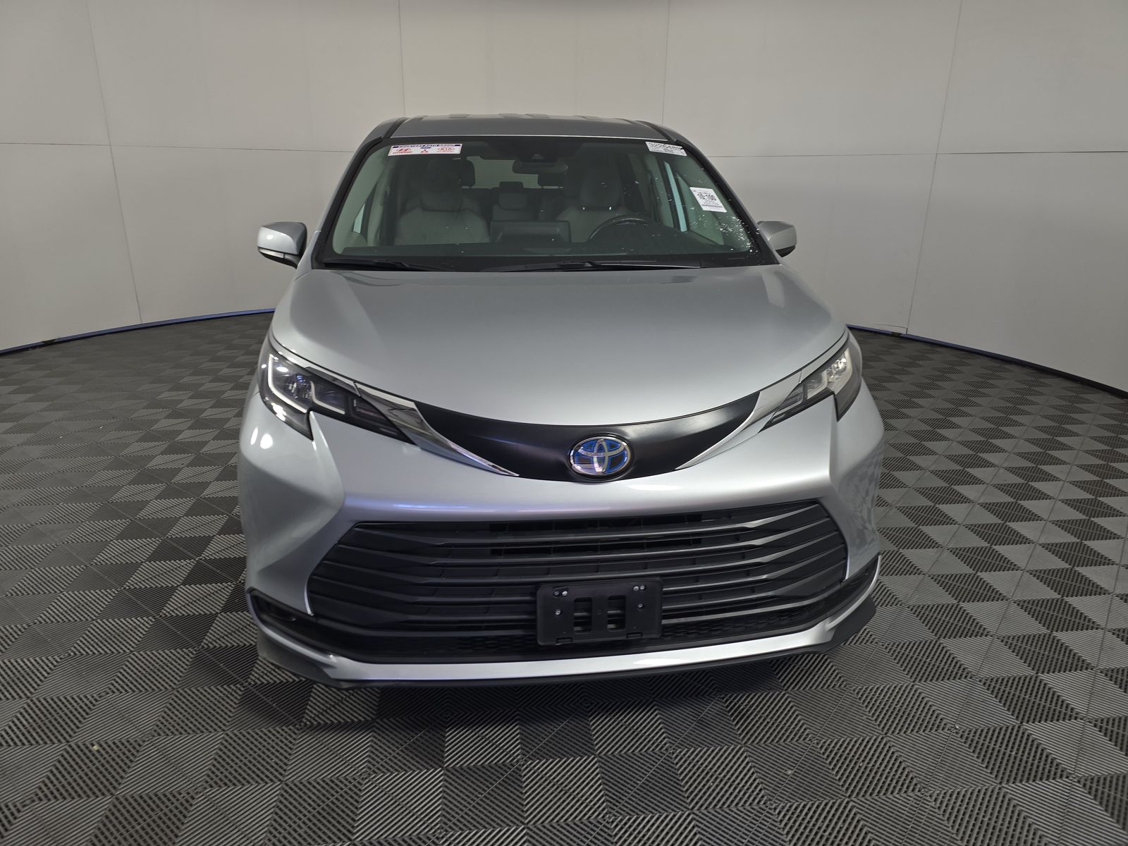 2022 Toyota Sienna LE AWD