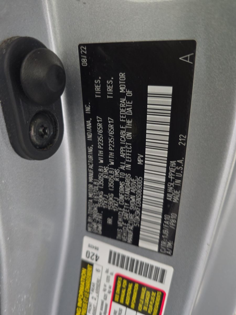 2022 Toyota Sienna LE AWD