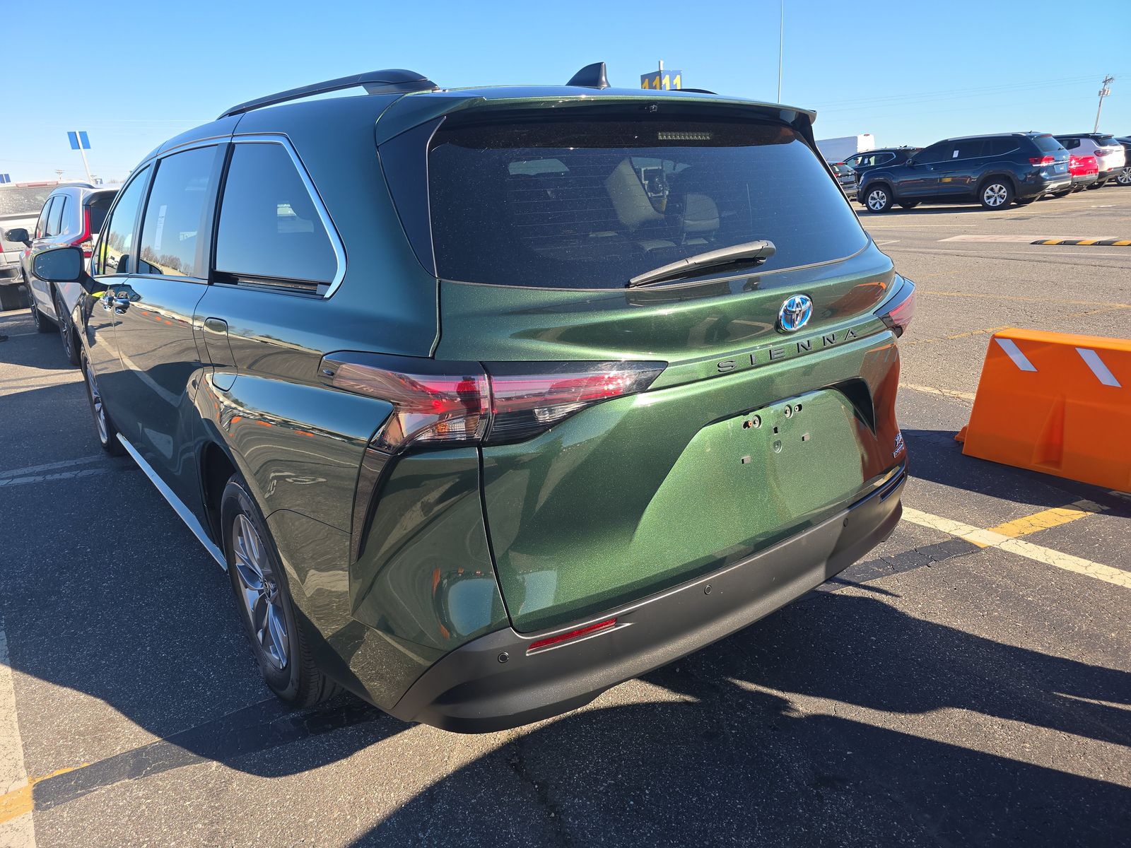 2024 Toyota Sienna XLE FWD