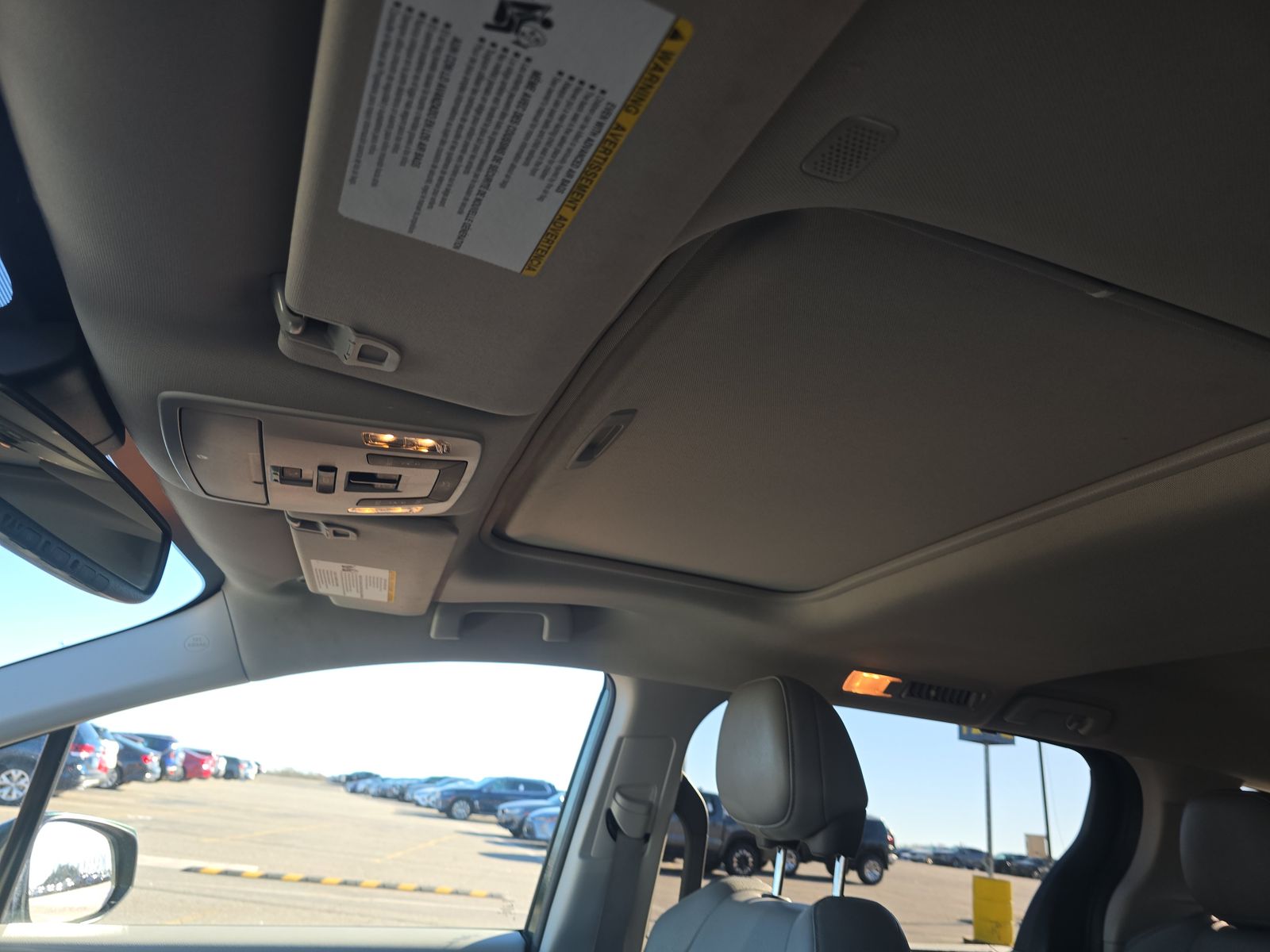 2024 Toyota Sienna XLE FWD