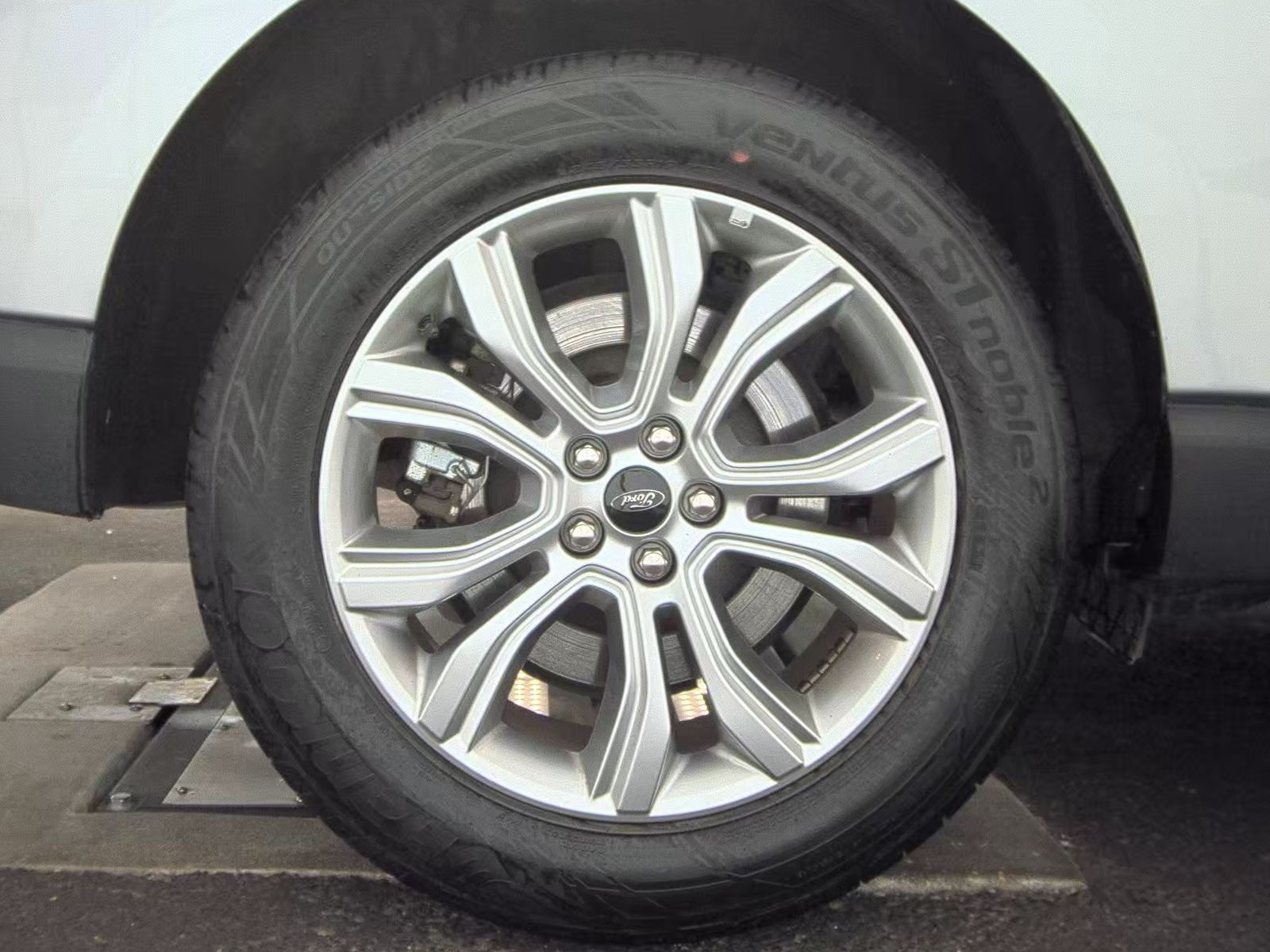 2024 Ford Edge Titanium AWD