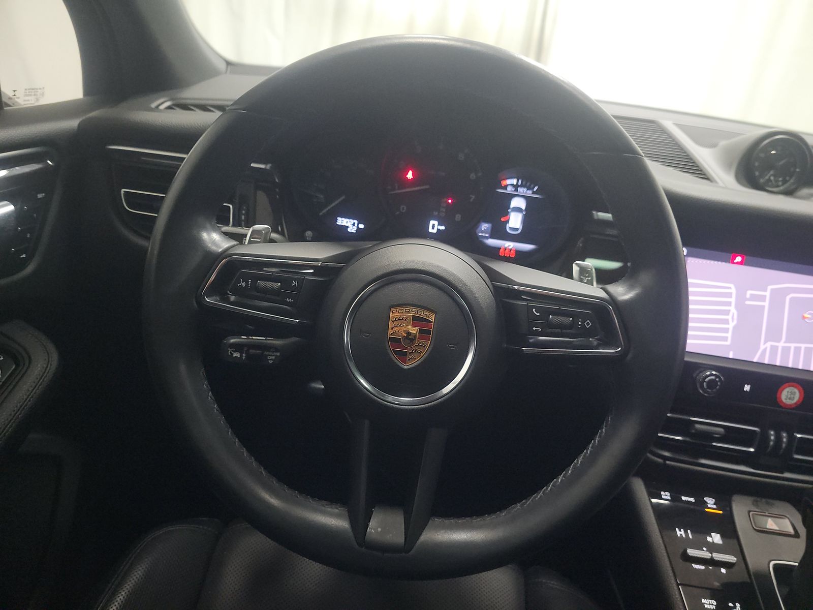 2022 Porsche Macan Base AWD