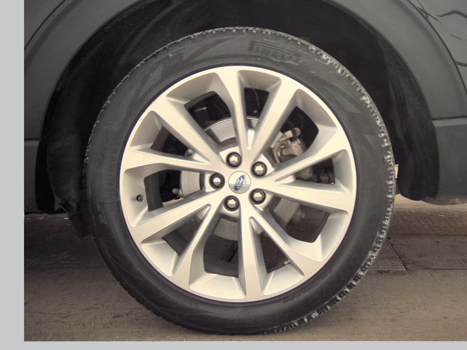 2023 Ford Explorer Platinum AWD