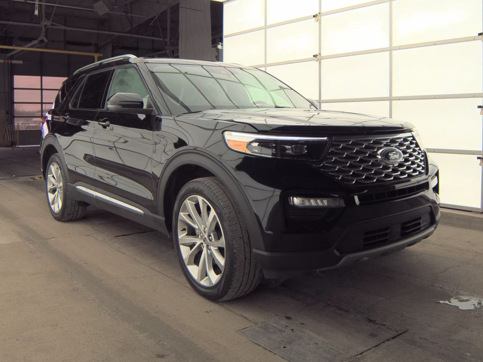 2023 Ford Explorer Platinum AWD