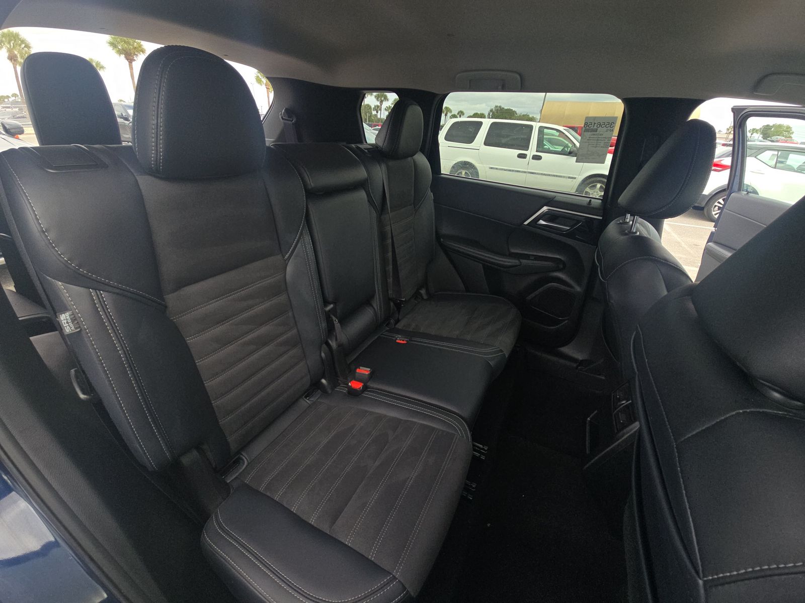 2024 Mitsubishi Outlander SE Black Edition FWD