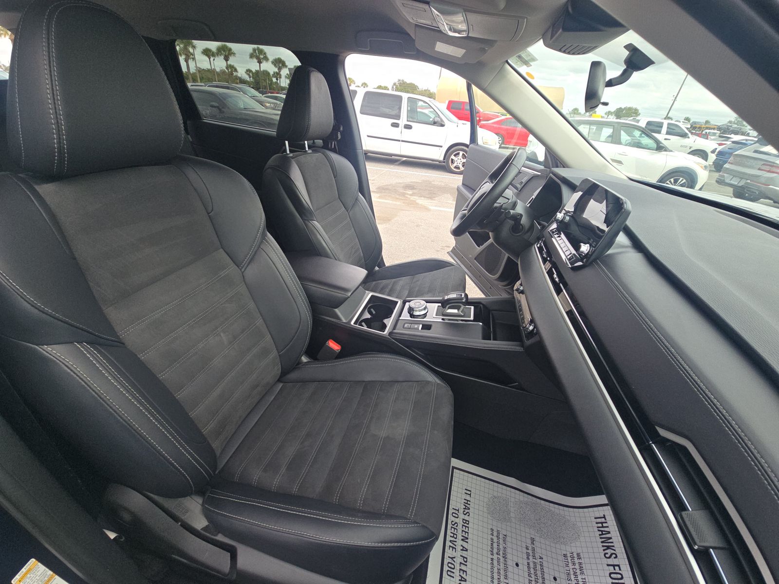 2024 Mitsubishi Outlander SE Black Edition FWD