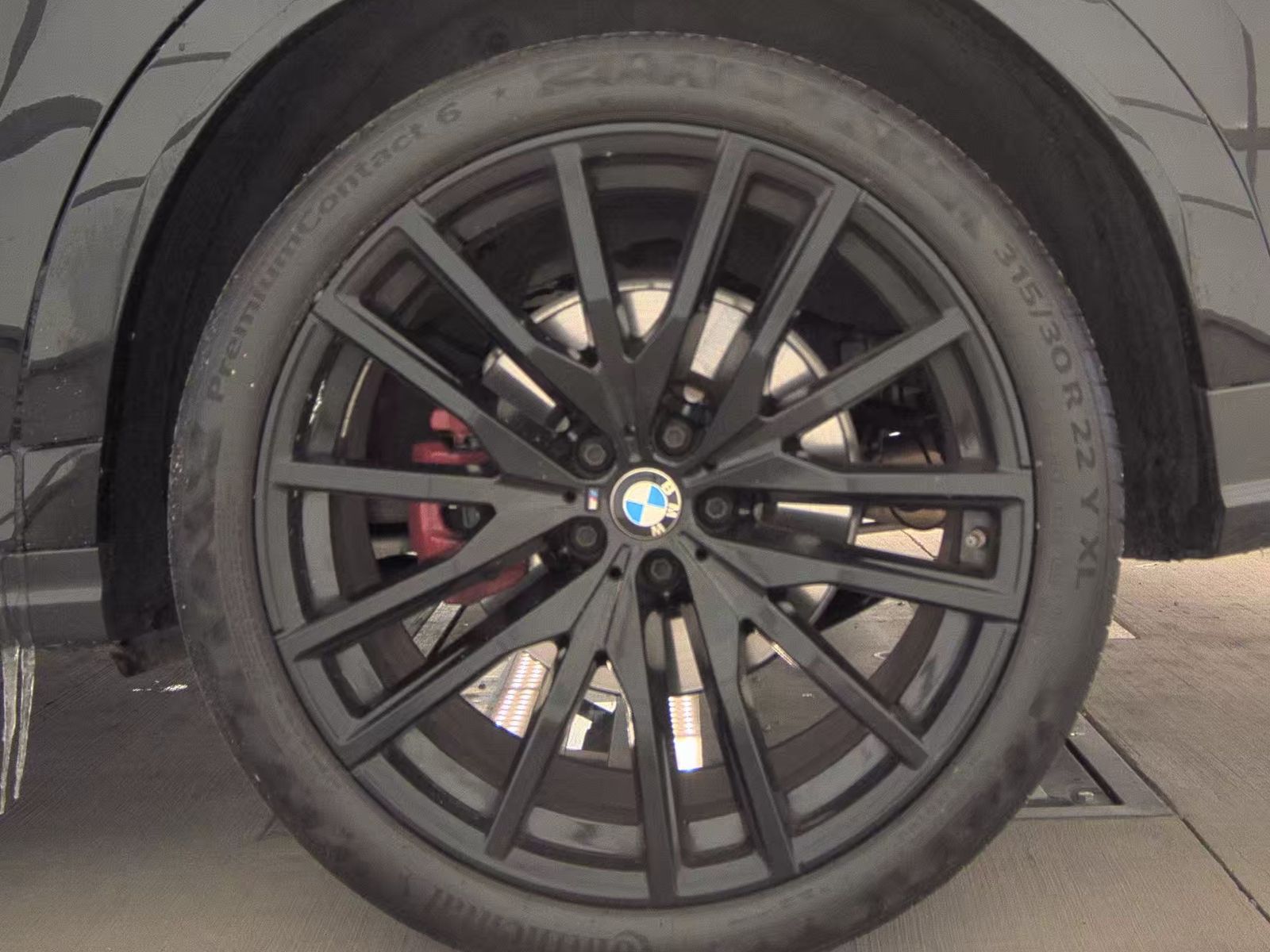 2022 BMW X6 xDrive40i AWD