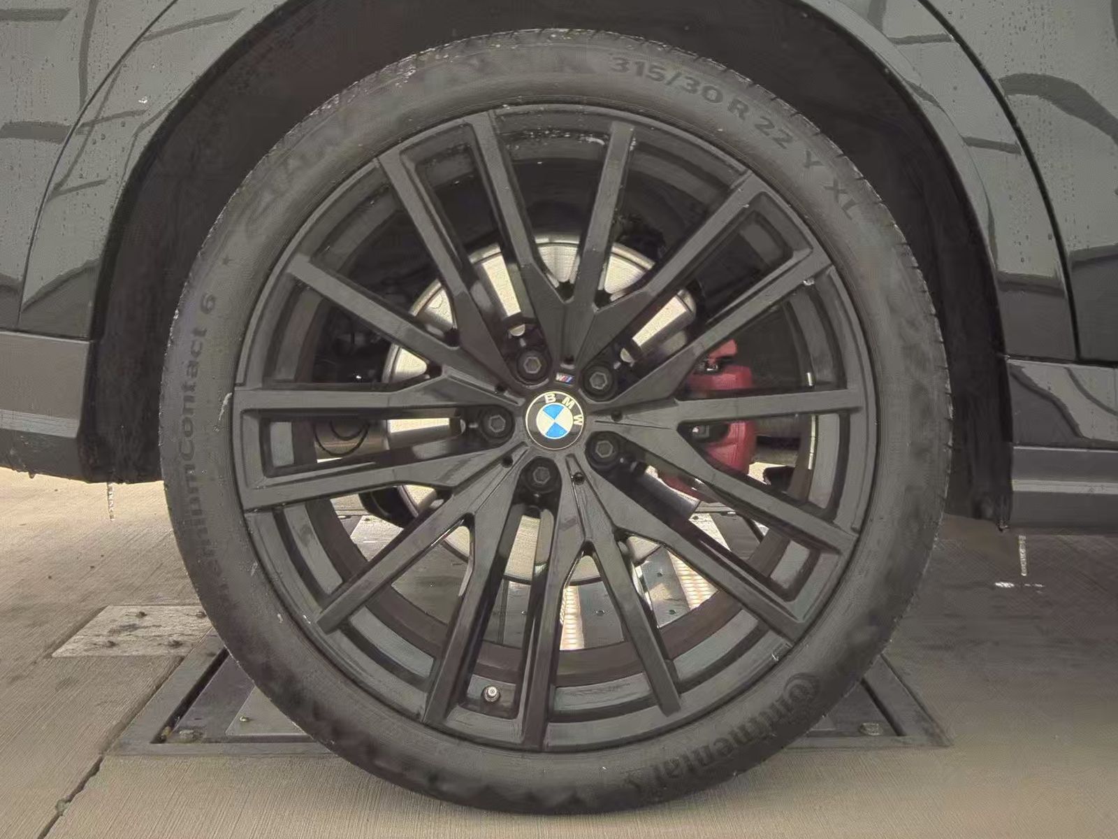 2022 BMW X6 xDrive40i AWD