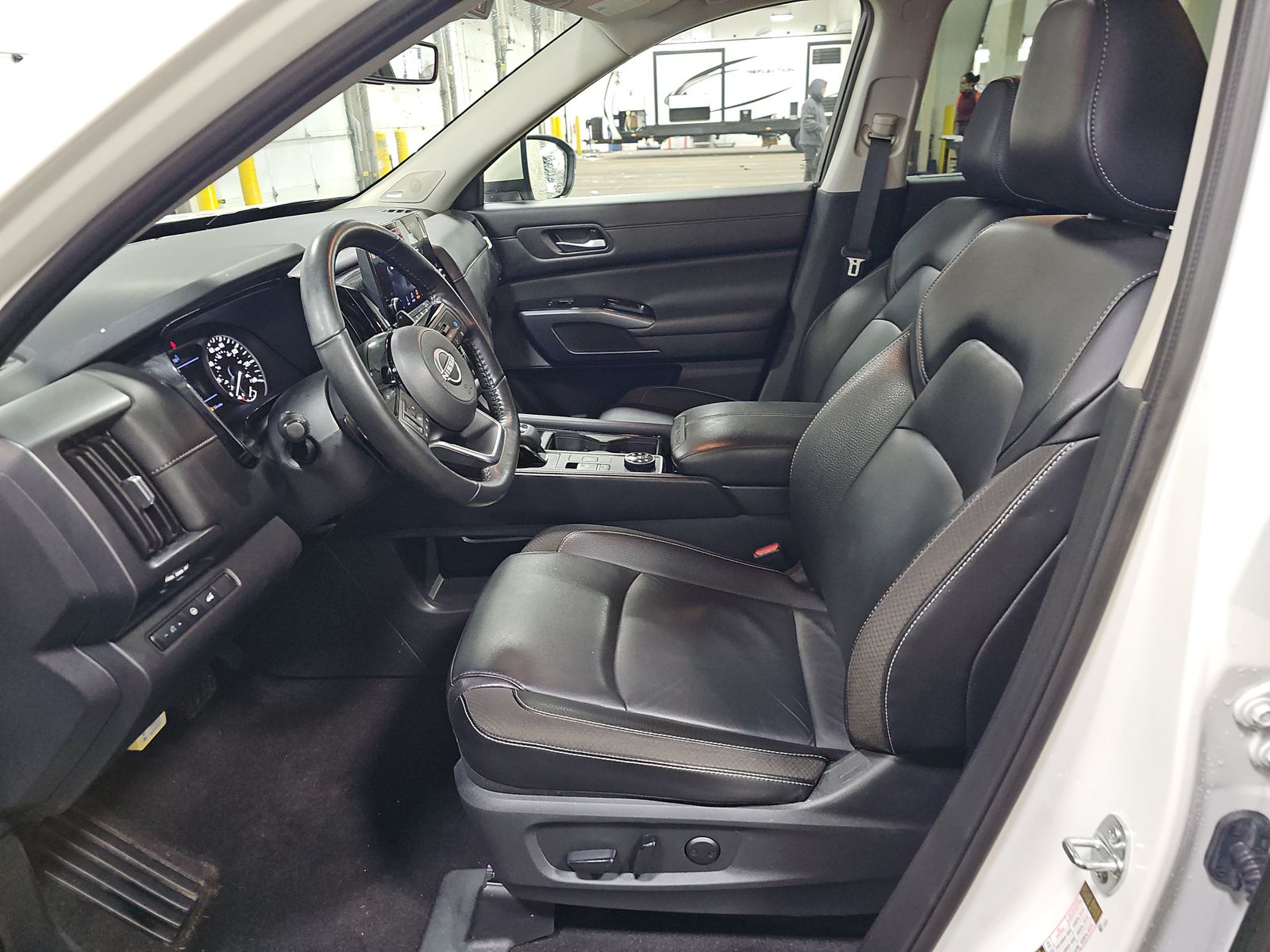 2024 Nissan Pathfinder SL AWD