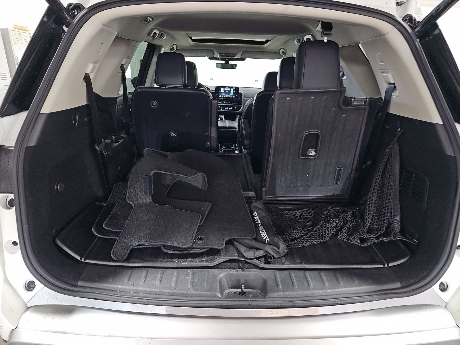 2024 Nissan Pathfinder SL AWD