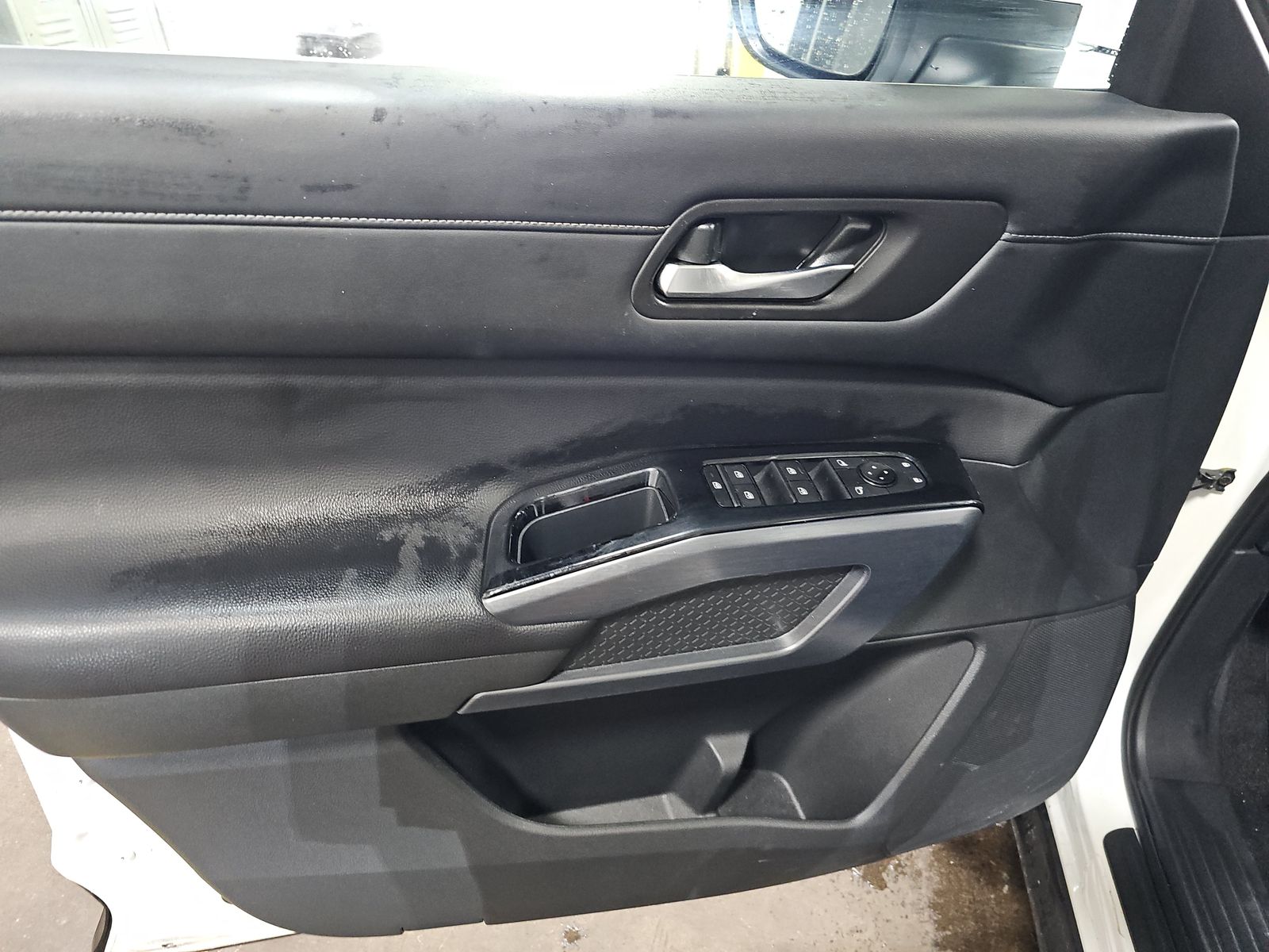 2024 Nissan Pathfinder SL AWD