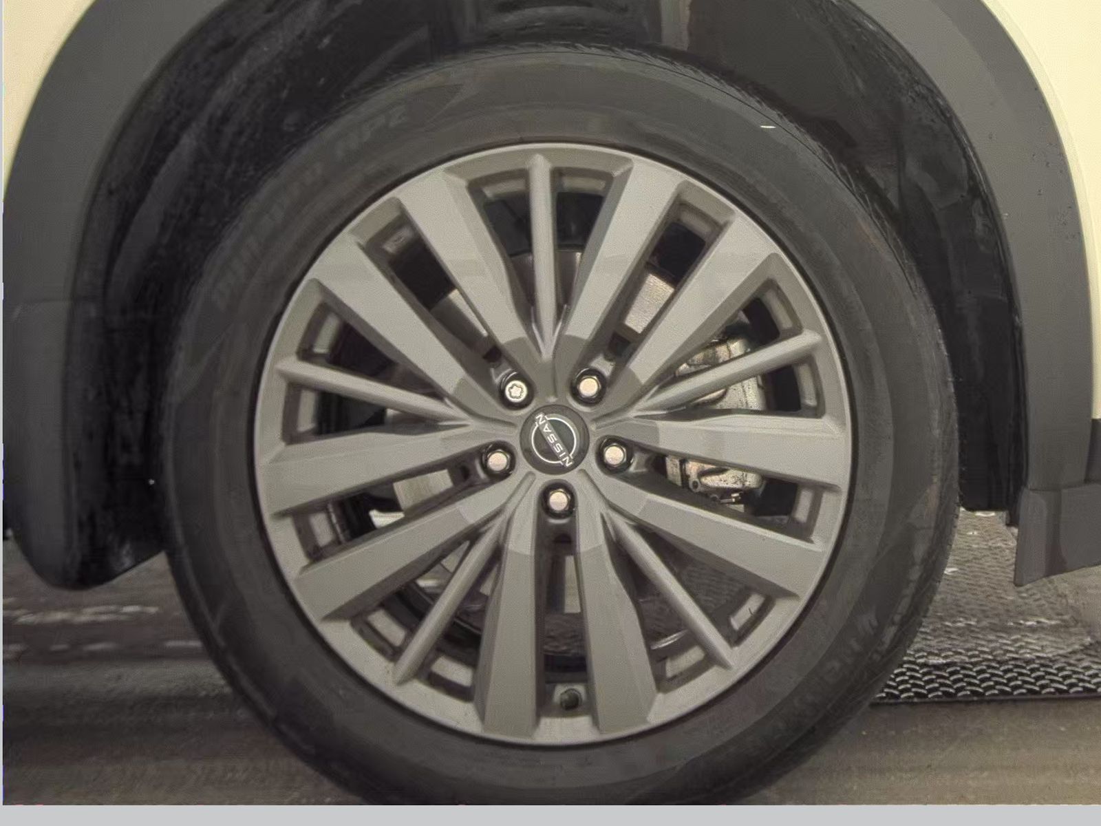 2024 Nissan Pathfinder SL AWD