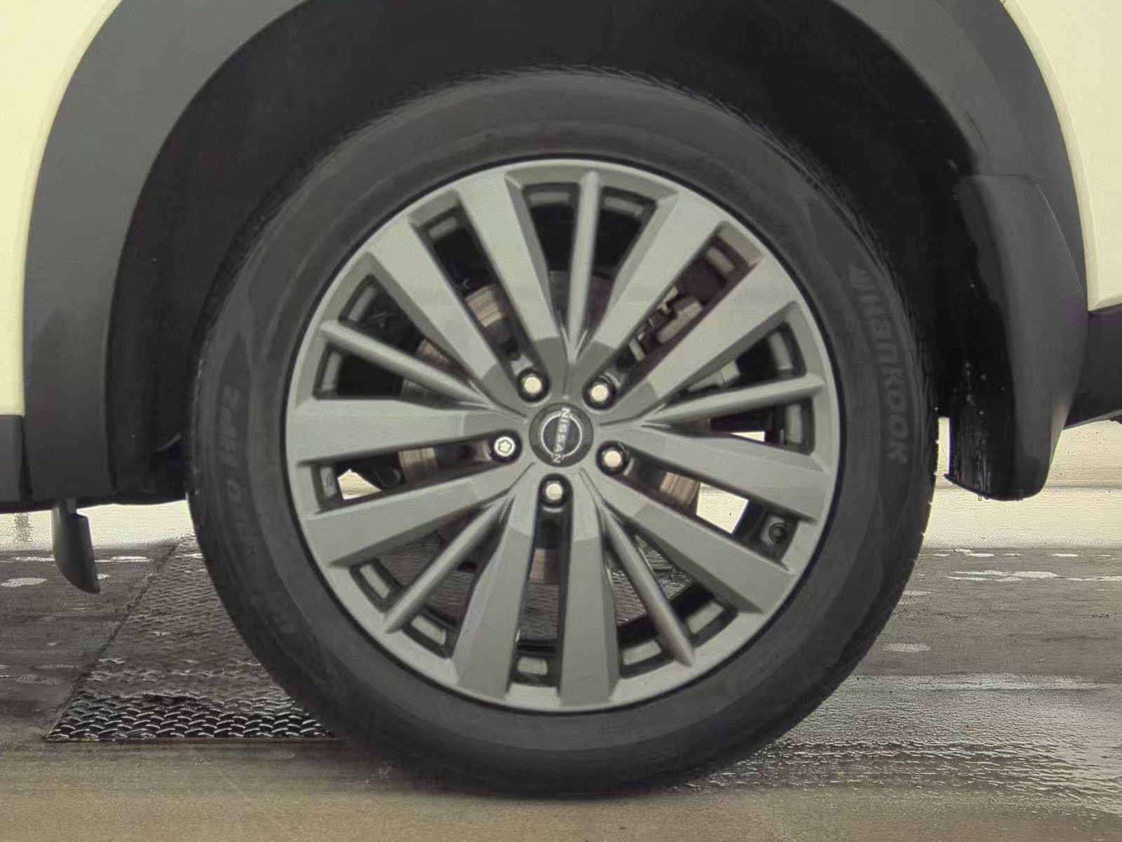 2024 Nissan Pathfinder SL AWD