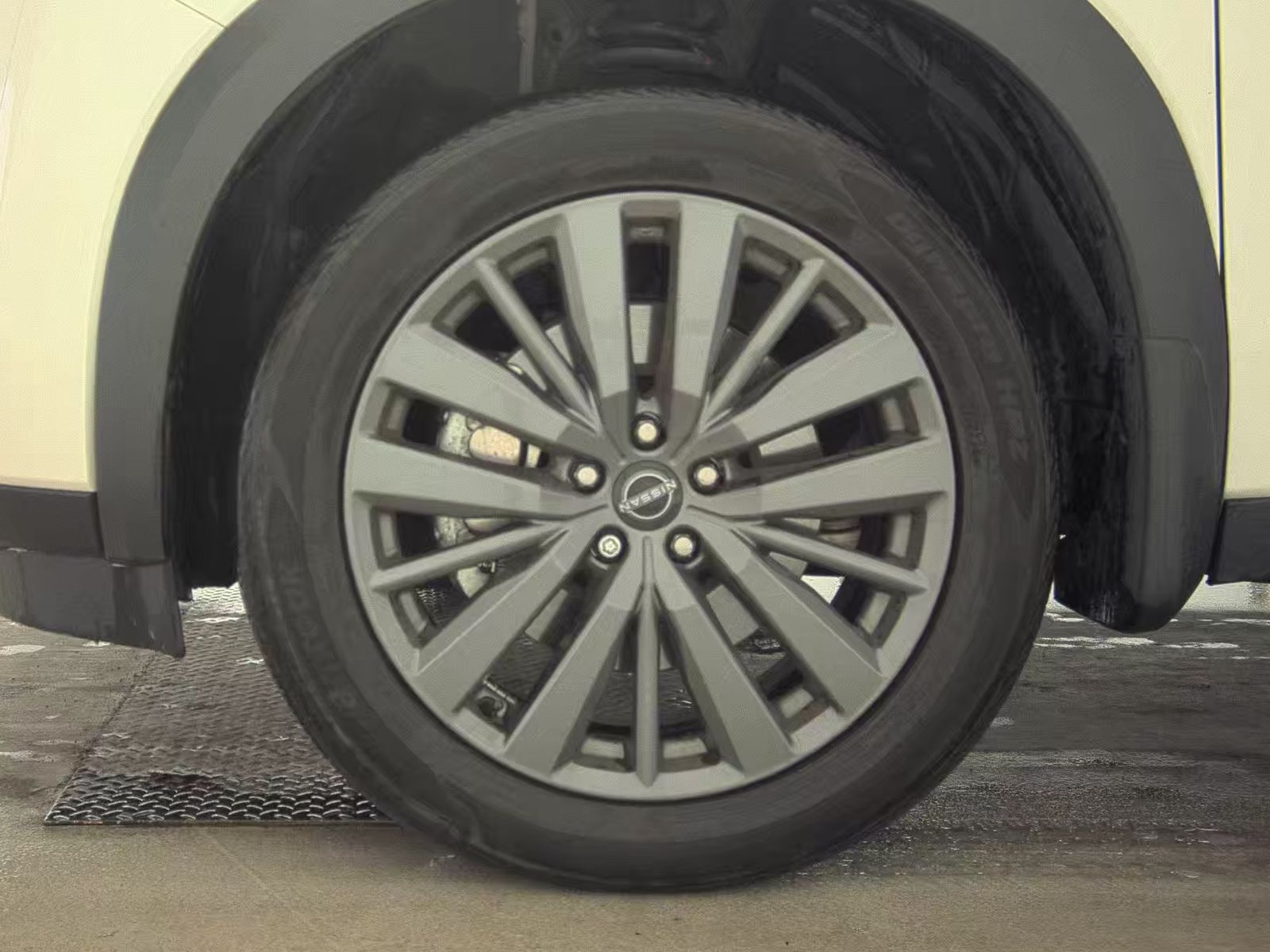 2024 Nissan Pathfinder SL AWD