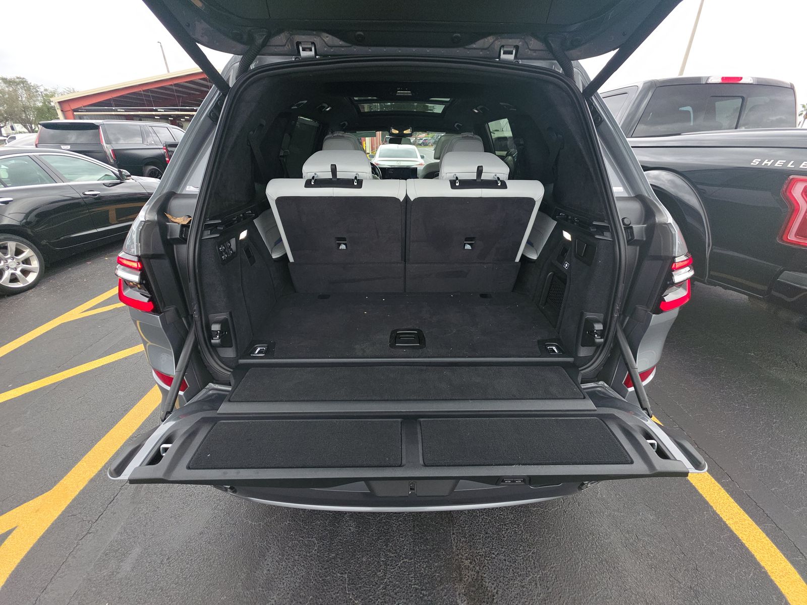 2023 BMW X7 xDrive40i AWD