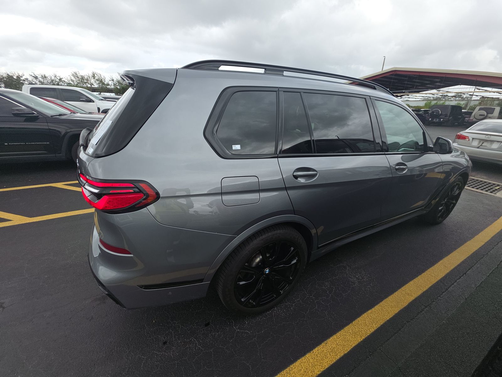 2023 BMW X7 xDrive40i AWD