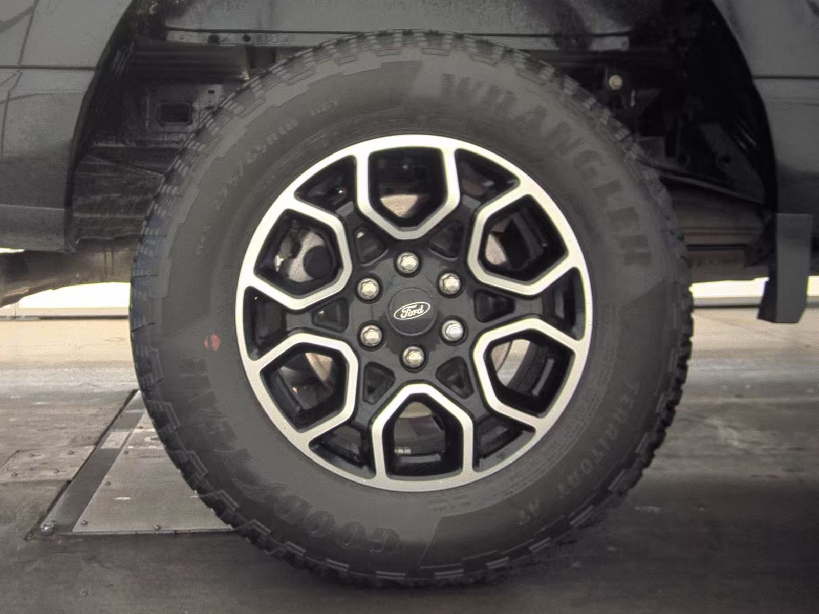 2023 Ford F-150 XLT AWD