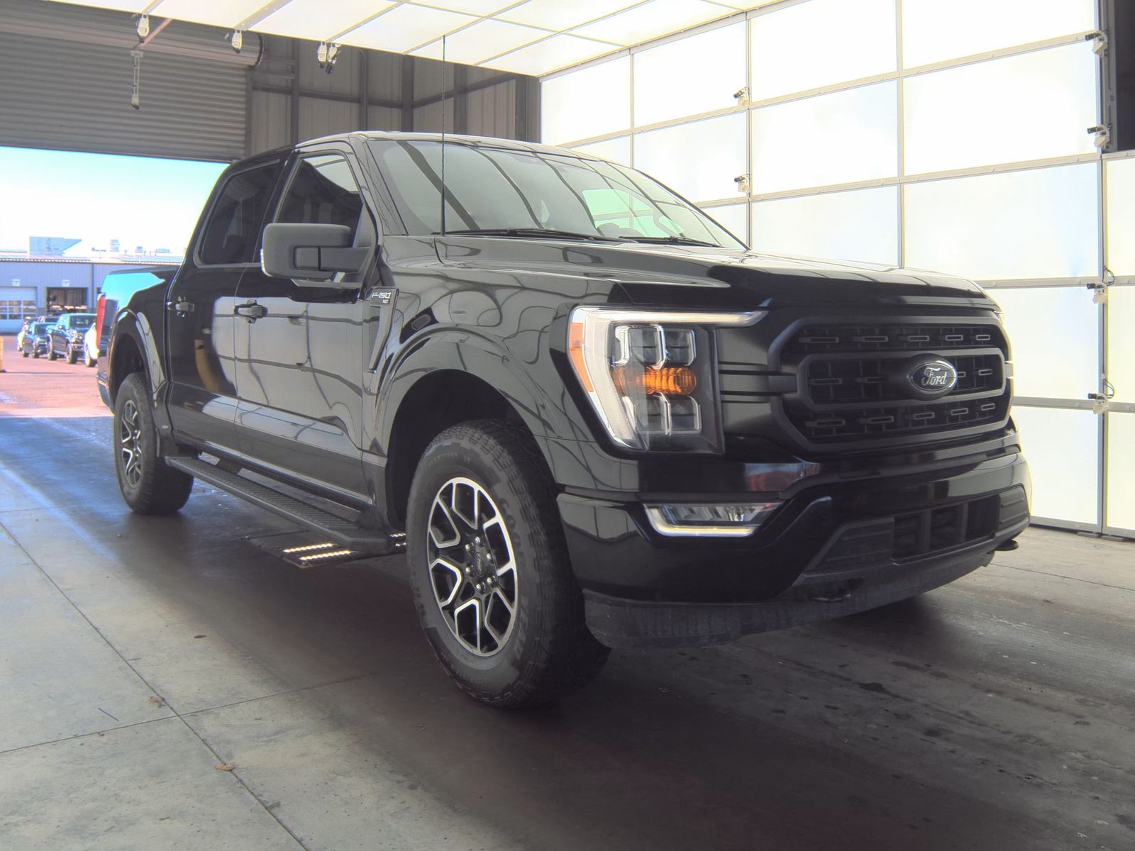 2023 Ford F-150 XLT AWD
