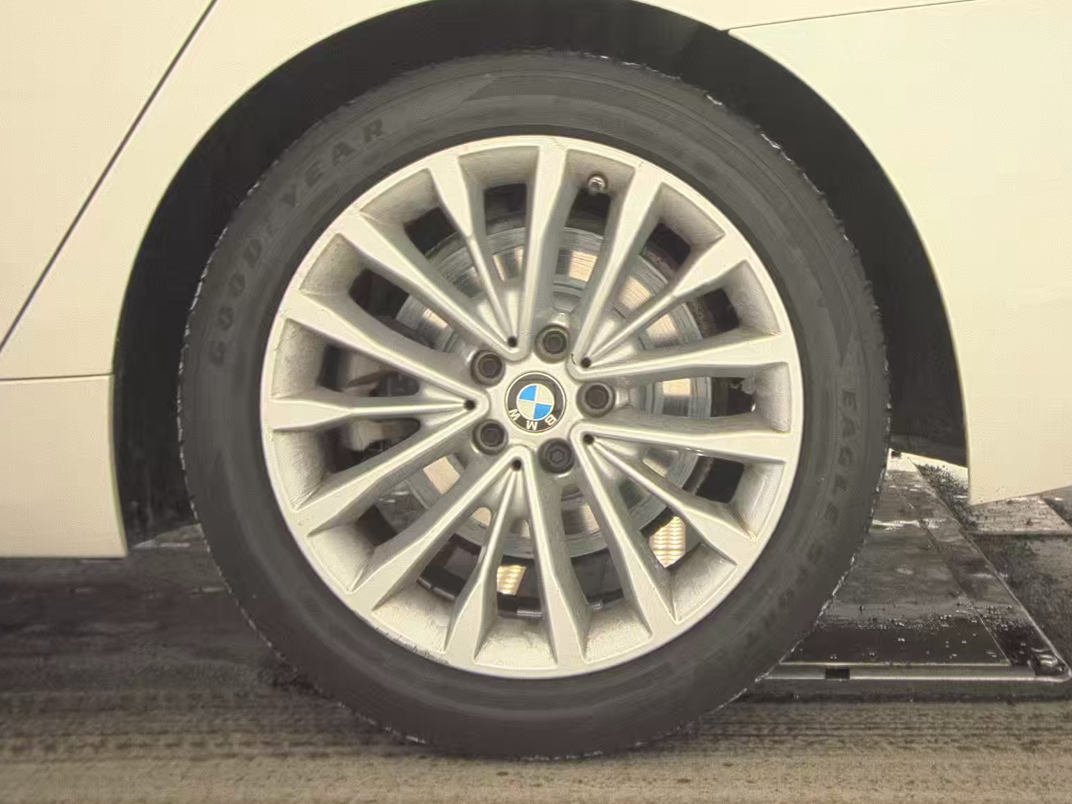 2023 BMW 5 Series 530i xDrive AWD