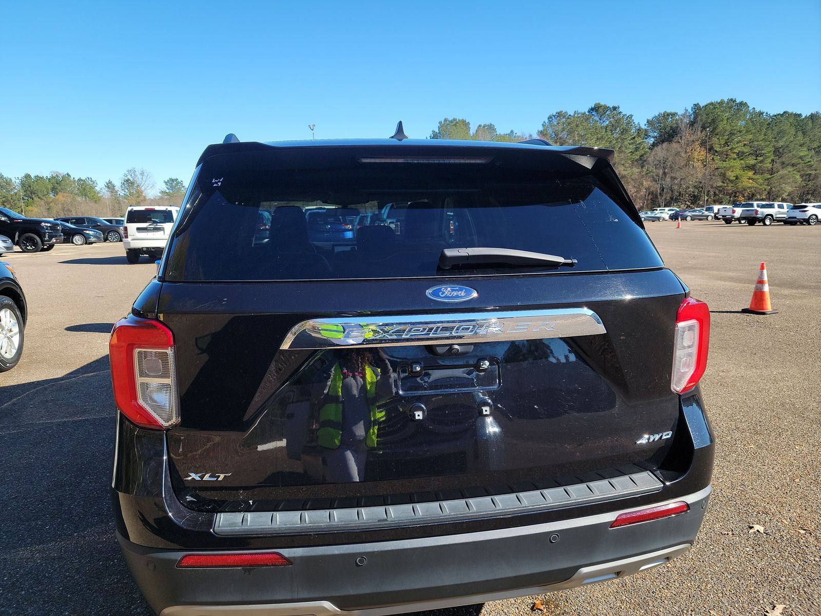 2023 Ford Explorer XLT AWD