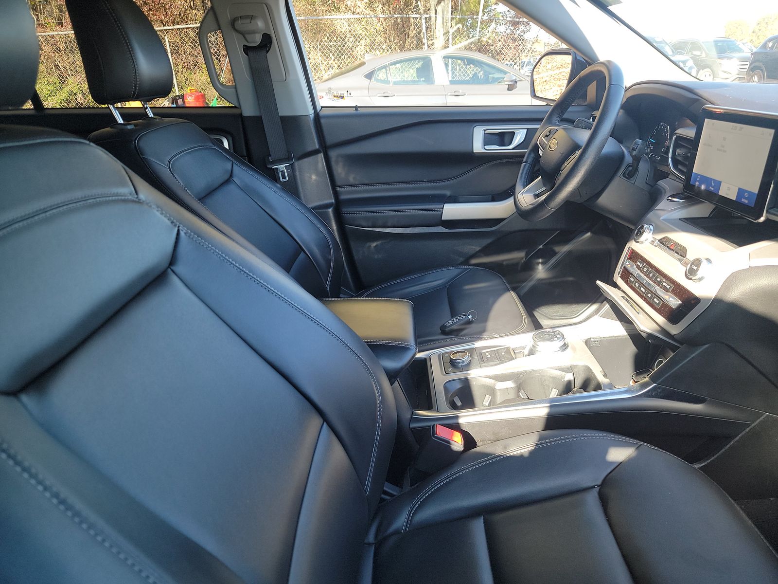 2023 Ford Explorer XLT AWD