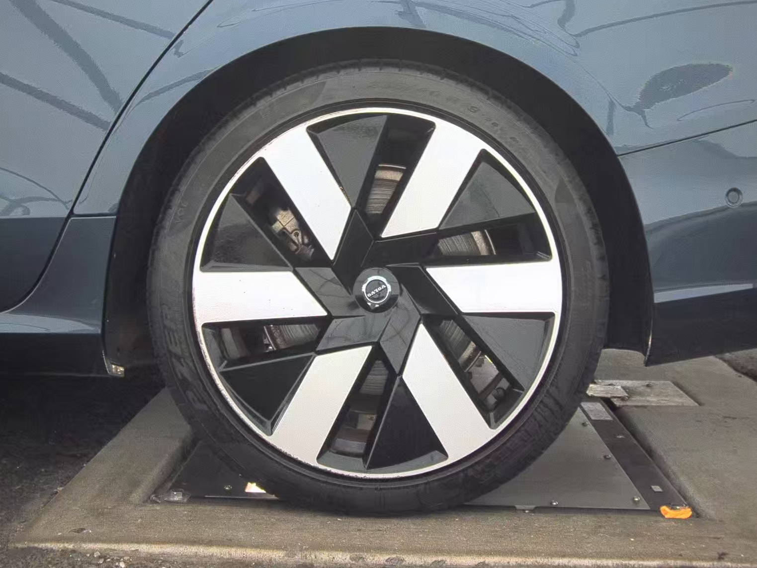 2024 Volvo S60 Recharge T8 Plus AWD