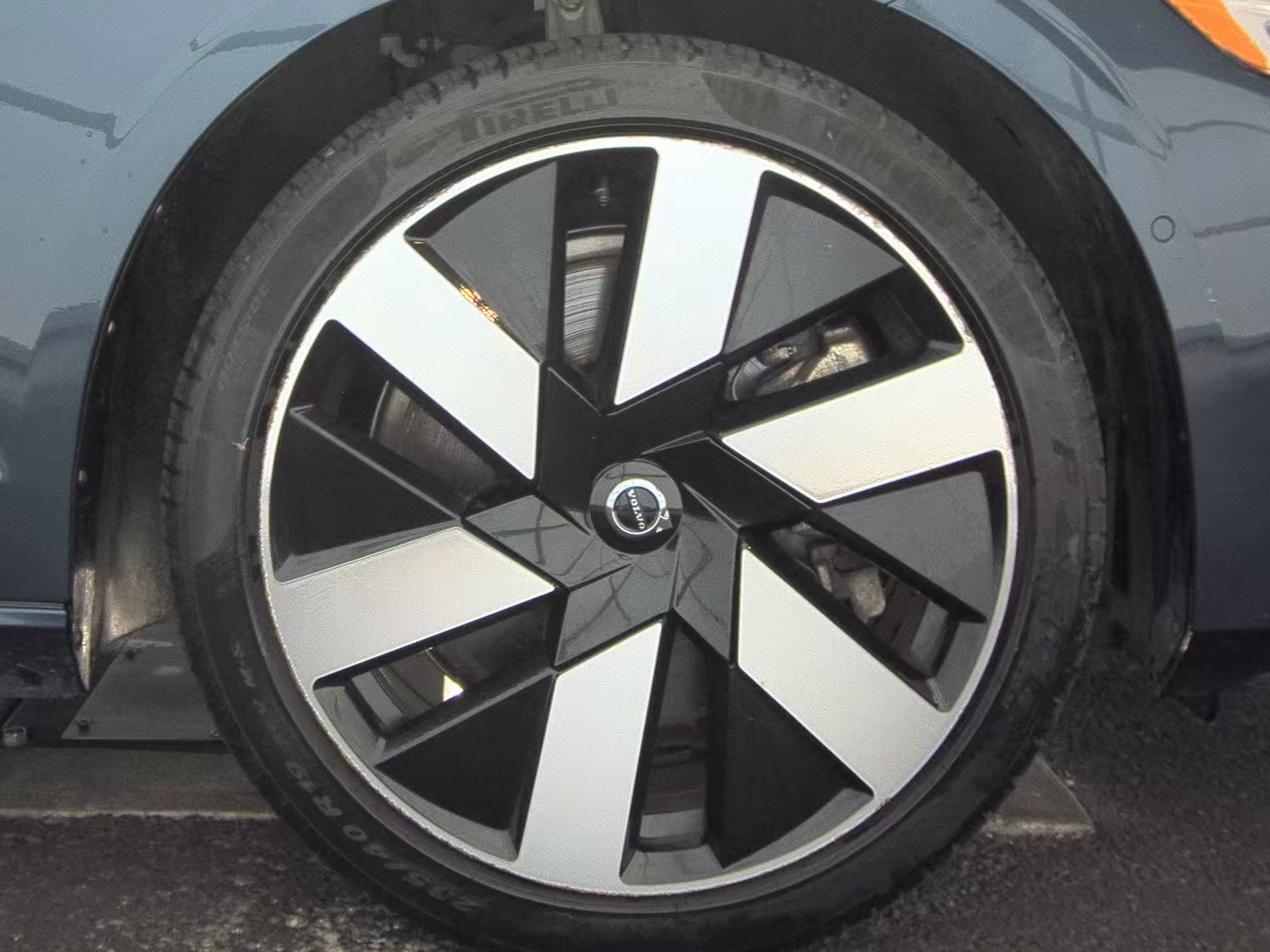 2024 Volvo S60 Recharge T8 Plus AWD