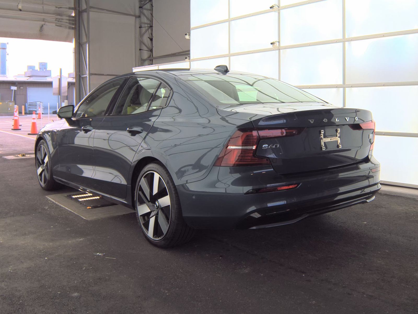 2024 Volvo S60 Recharge T8 Plus AWD