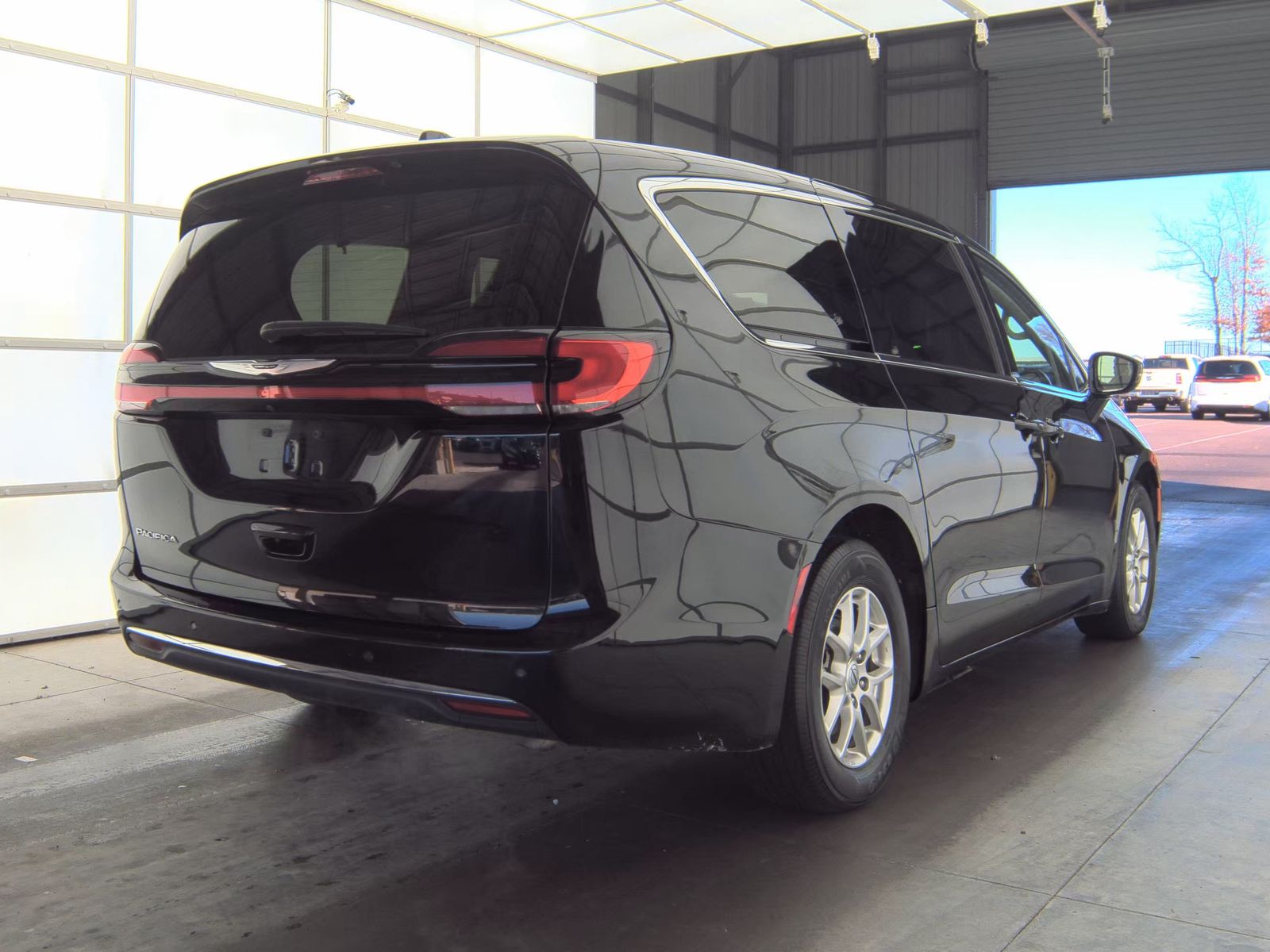 2024 Chrysler Pacifica Touring L FWD