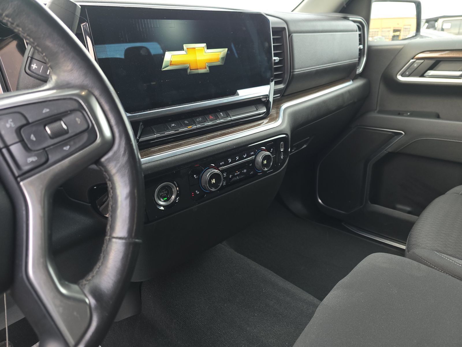 2022 Chevrolet Silverado 1500 LT AWD