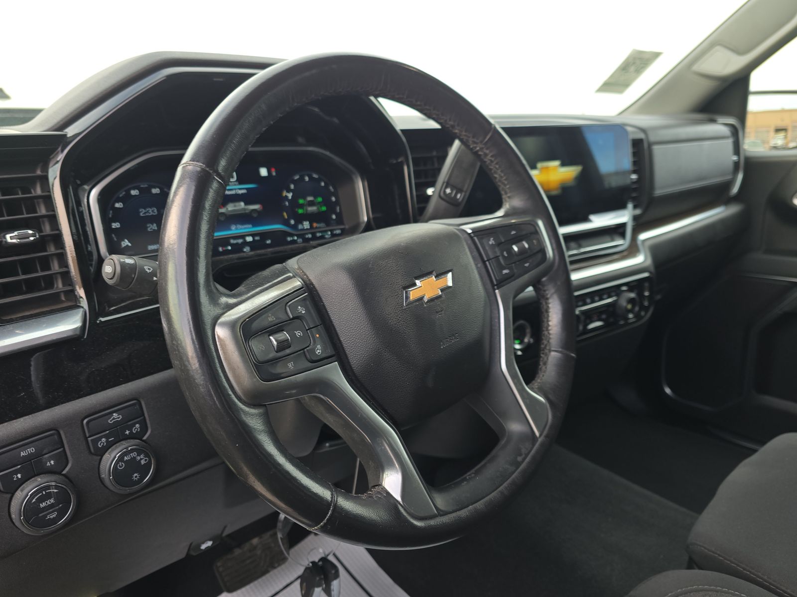 2022 Chevrolet Silverado 1500 LT AWD