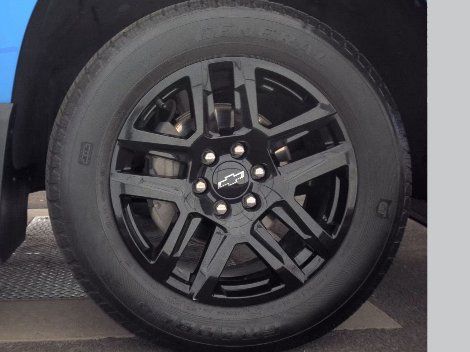 2023 Chevrolet Silverado 1500 Custom AWD