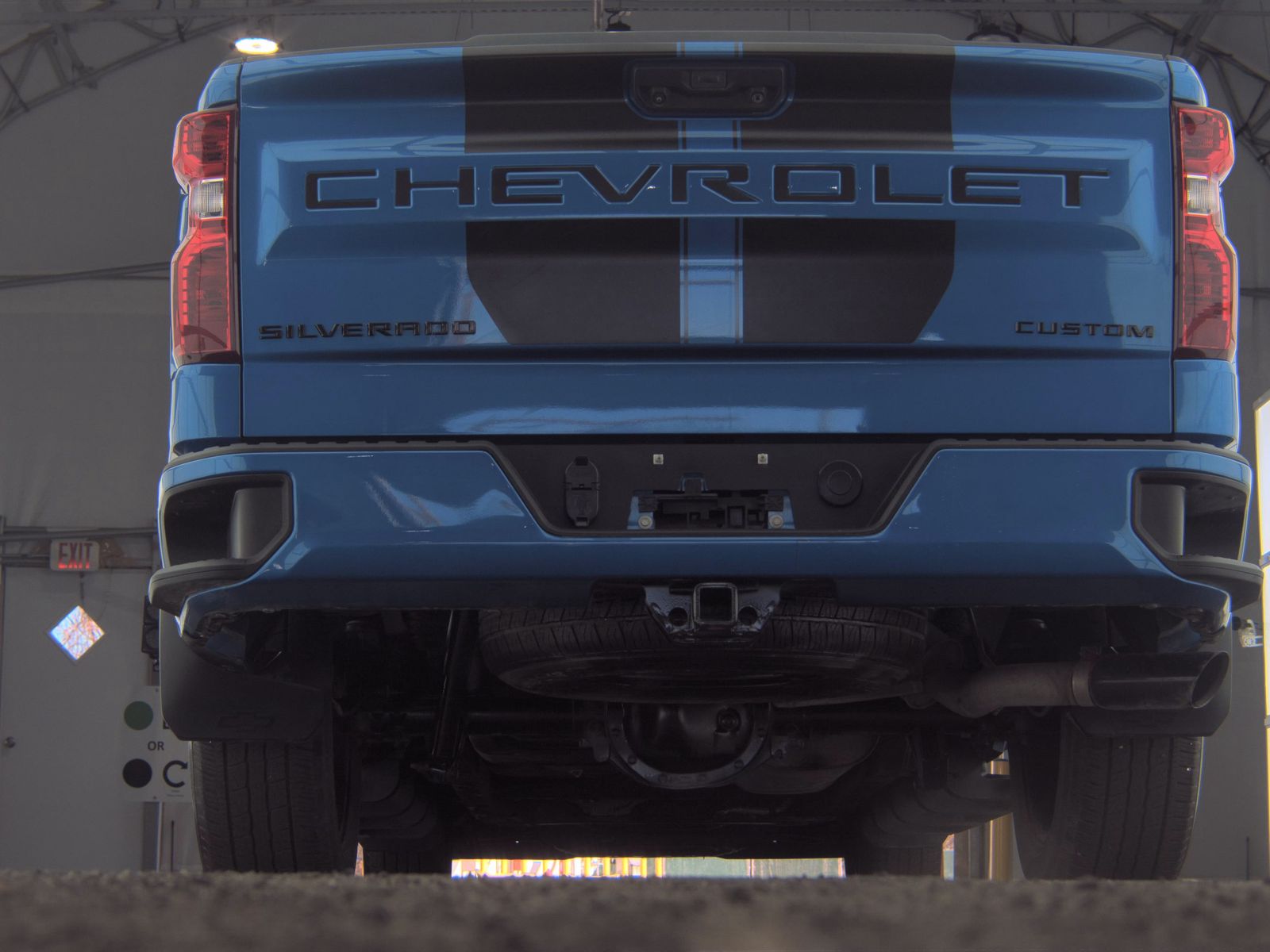 2023 Chevrolet Silverado 1500 Custom AWD